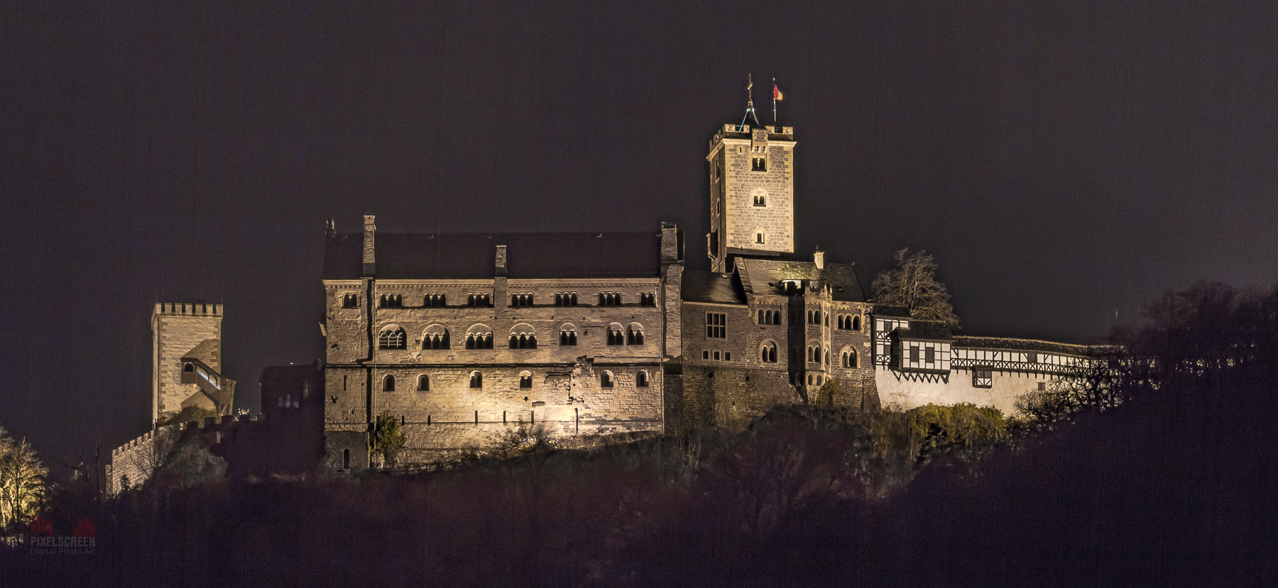 Canon EOS 7D + Canon EF 28-135mm F3.5-5.6 IS USM sample photo. Wartburg castle at night photography