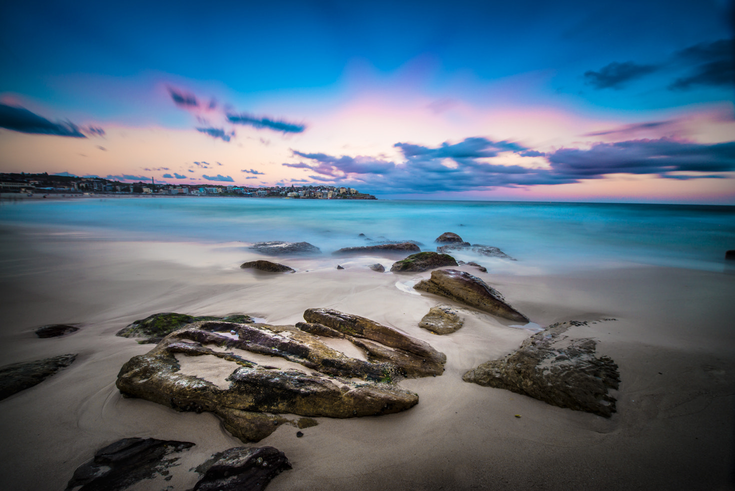 Nikon AF-S Nikkor 14-24mm F2.8G ED sample photo. Bondi rocks photography