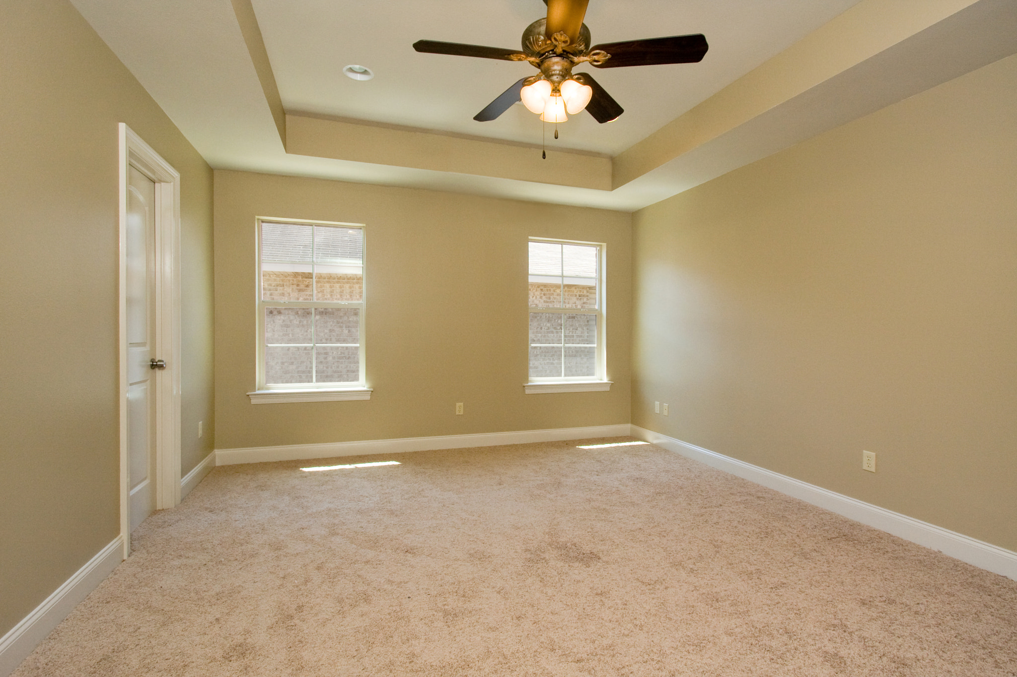 Canon EF-S 10-22mm F3.5-4.5 USM sample photo. House house () photography