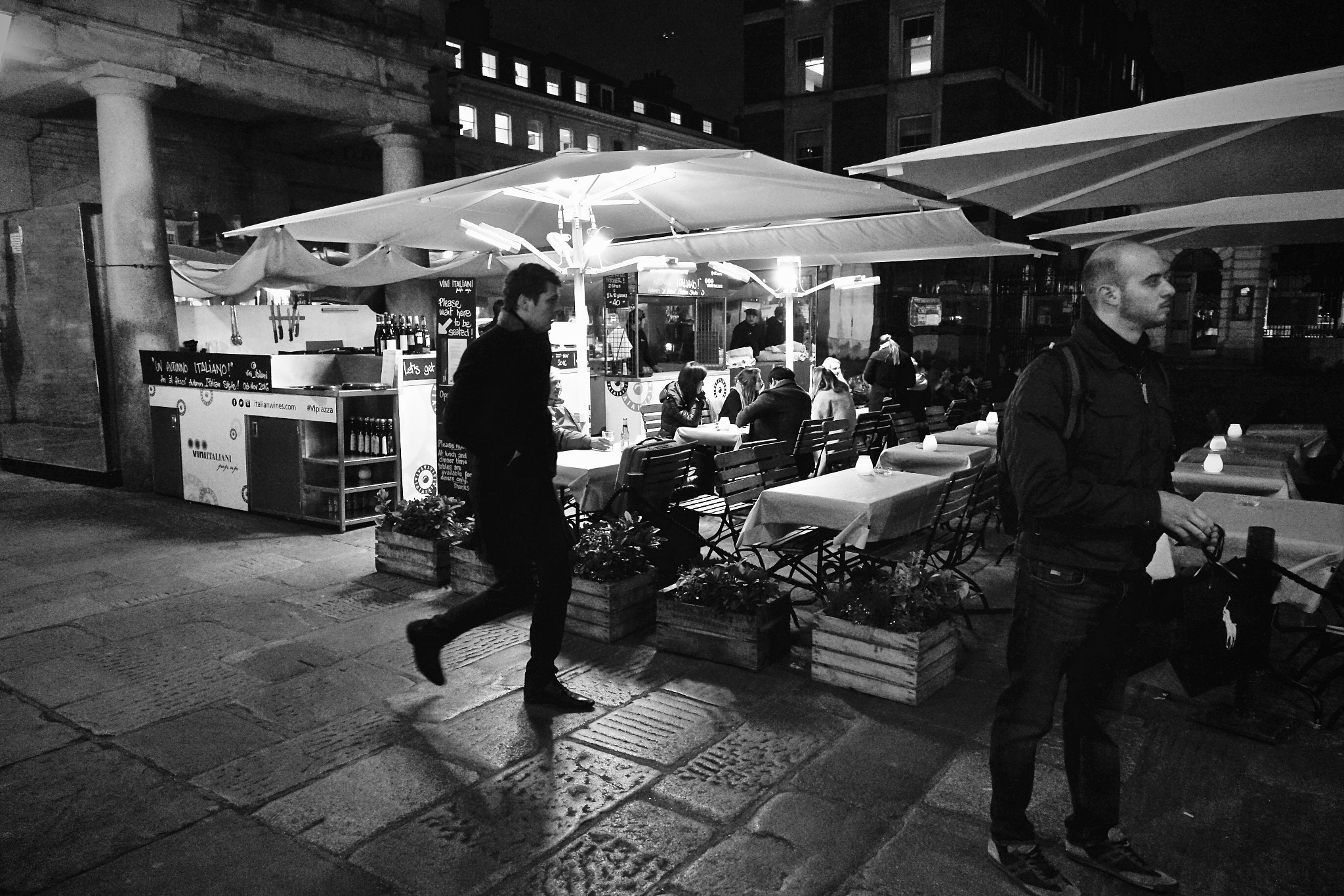 Sony Cyber-shot DSC-RX100 IV + Sony 24-70mm F1.8-2.8 sample photo. Covent garden piazza, london, uk. photography