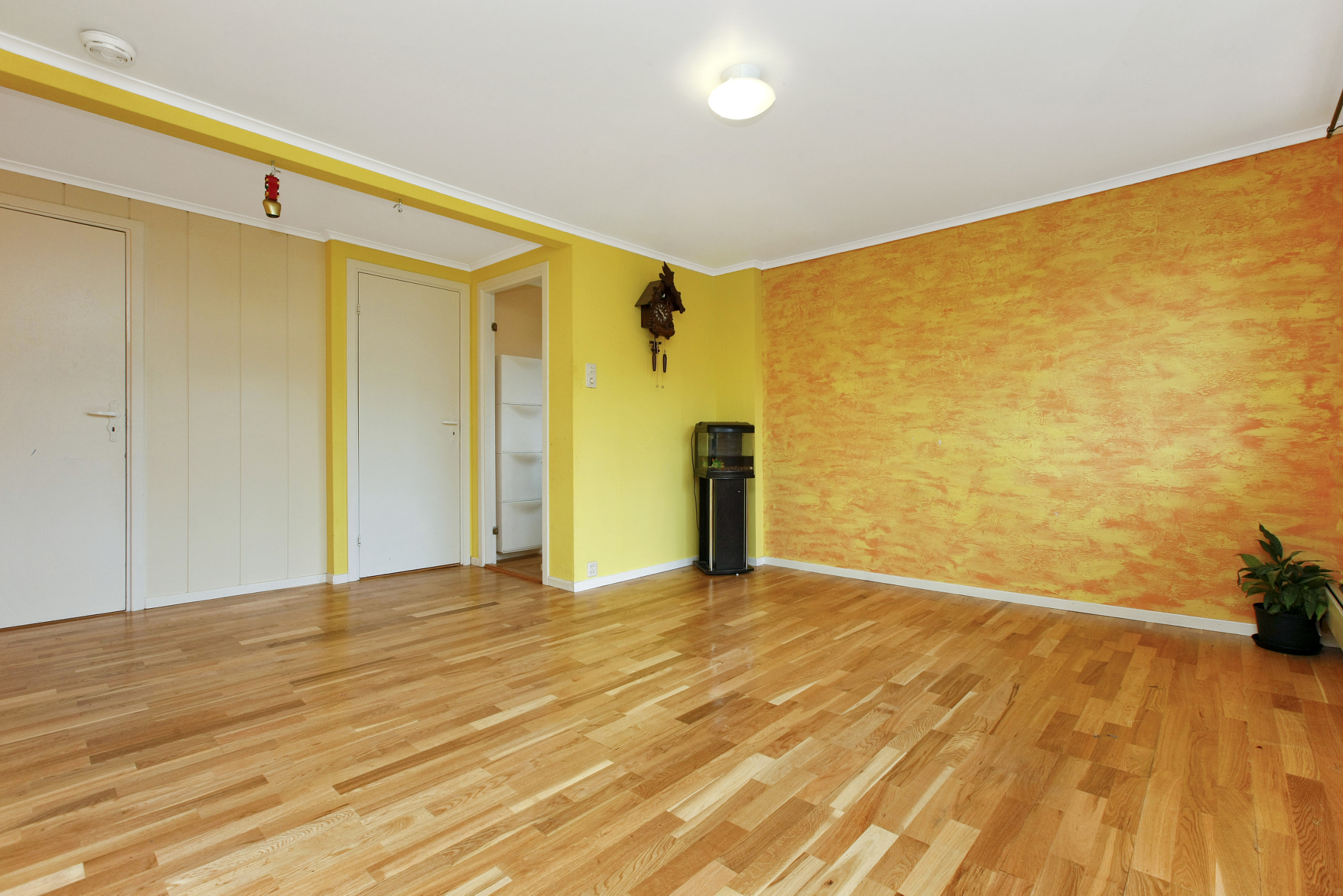 Canon EF 16-35mm F2.8L II USM sample photo. House ssss () photography