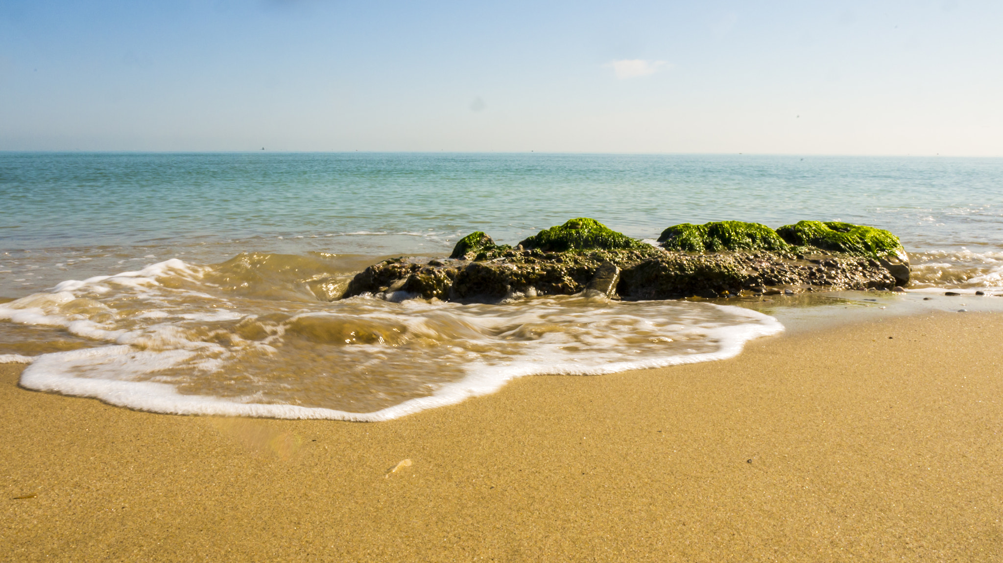 Panasonic Lumix DMC-GF3 + Panasonic Lumix G Vario 14-42mm F3.5-5.6 ASPH OIS sample photo. Tunisian sea photography