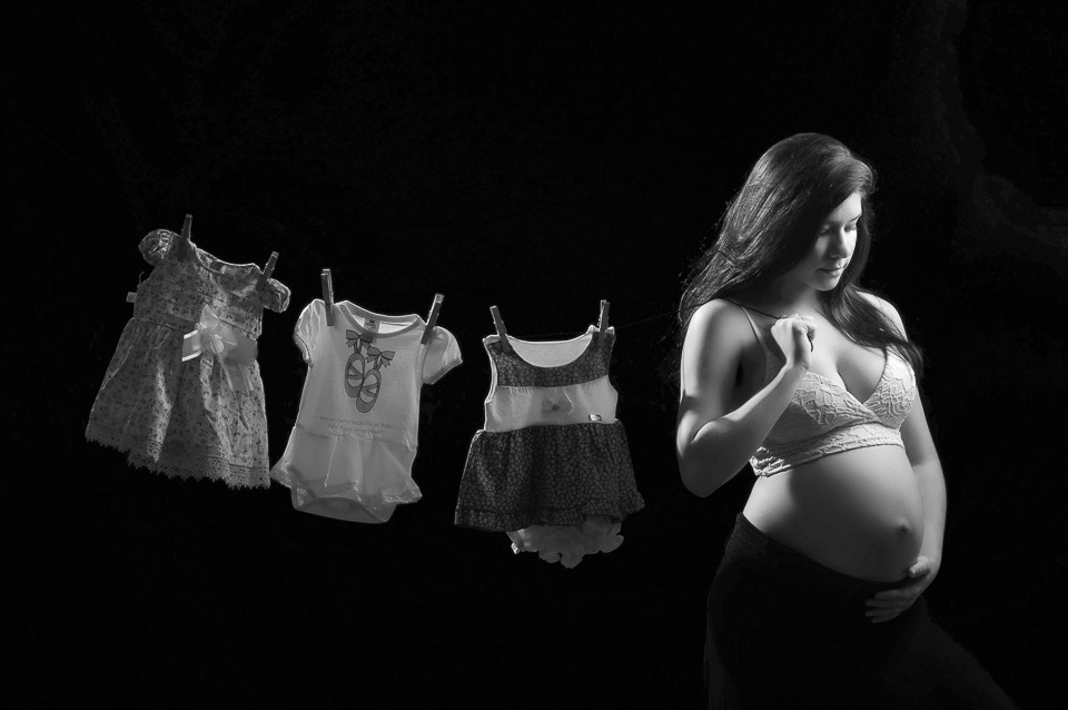 Sigma 70-200mm F2.8 EX DG OS HSM sample photo. Pregnant  photography