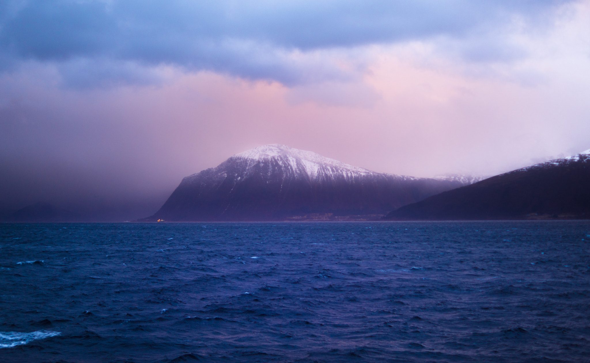 Sony DT 35mm F1.8 SAM sample photo. Misty mountain photography