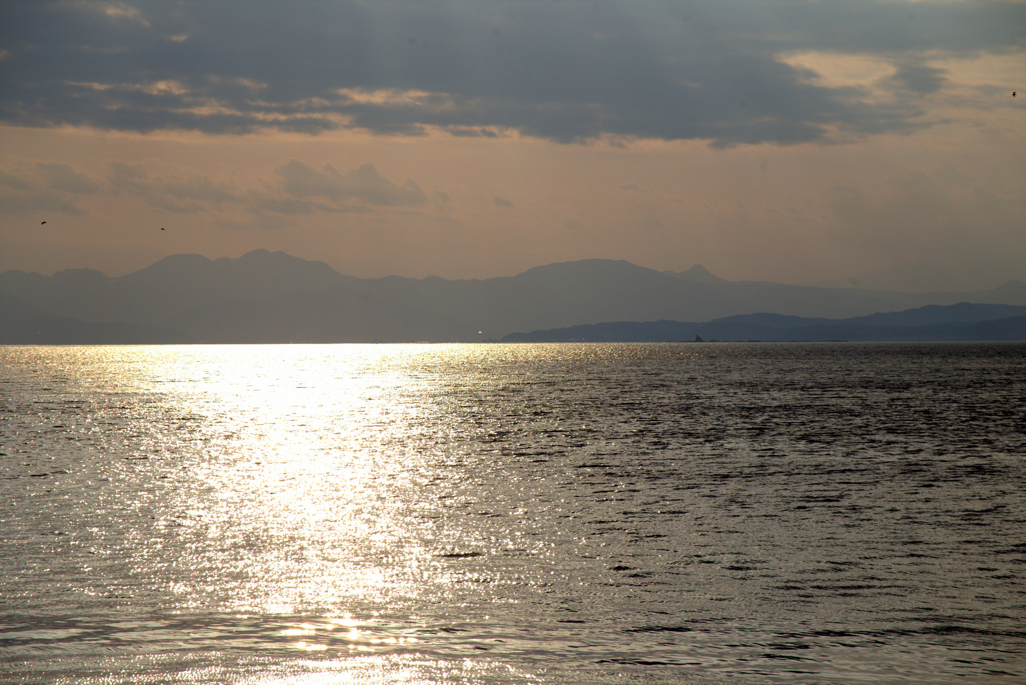 Canon EF 28-105mm f/3.5-4.5 USM sample photo. The sun and the sea photography