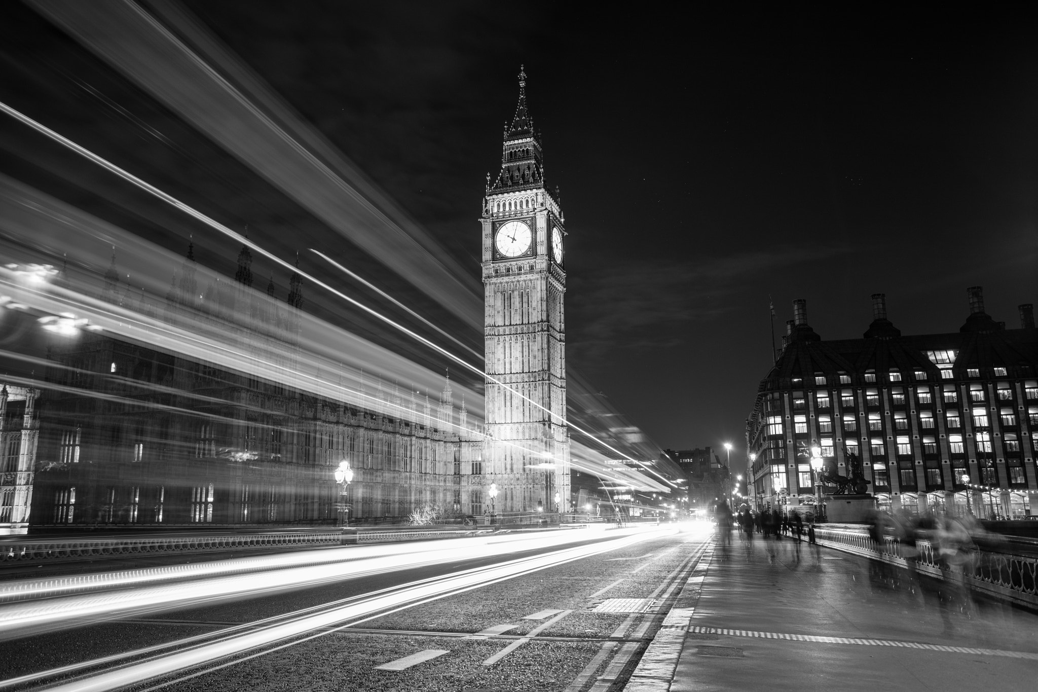 Canon EOS 5DS + Canon EF 17-40mm F4L USM sample photo. Big ben b&w 1 photography