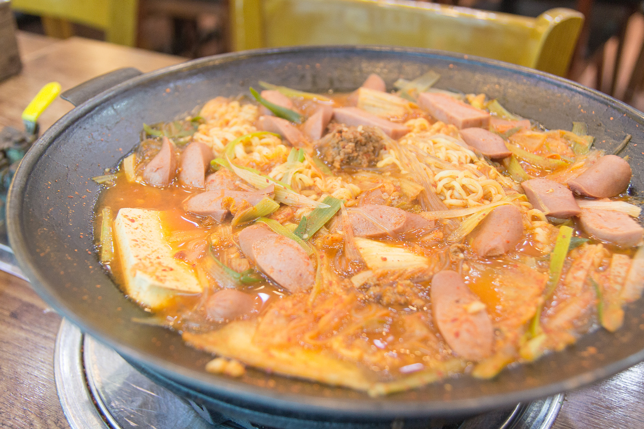 Tamron SP AF 17-50mm F2.8 XR Di II LD Aspherical (IF) sample photo. Korean sausage stew. photography