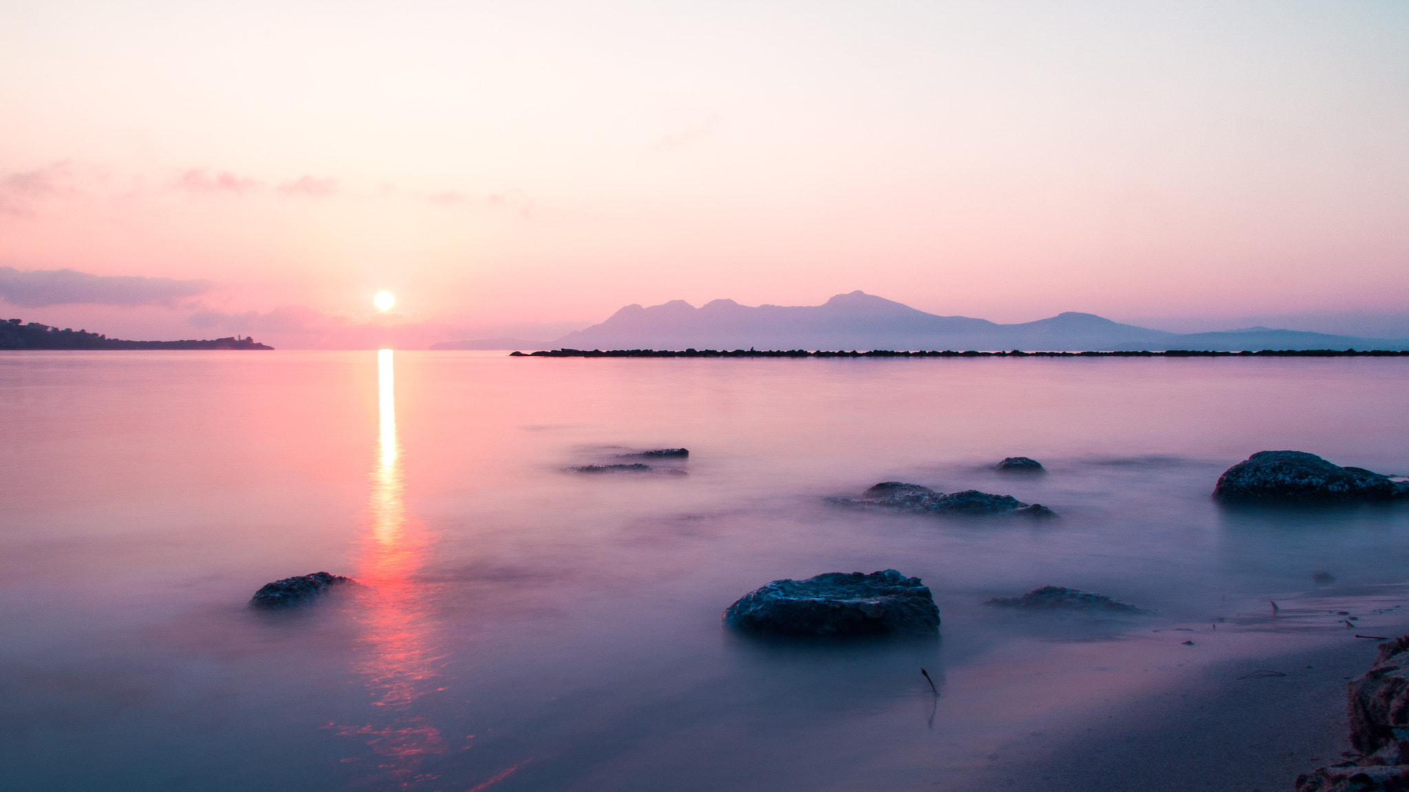 Canon EOS 70D + Sigma 18-200mm f/3.5-6.3 DC OS sample photo. Porto de pollenca sunrise photography