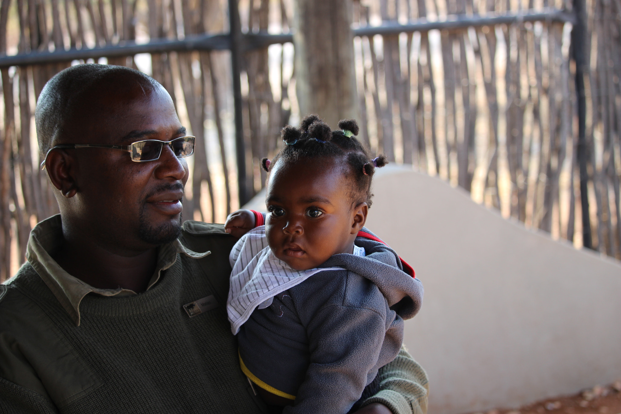 Canon EOS 100D (EOS Rebel SL1 / EOS Kiss X7) sample photo. Father & daughter photography