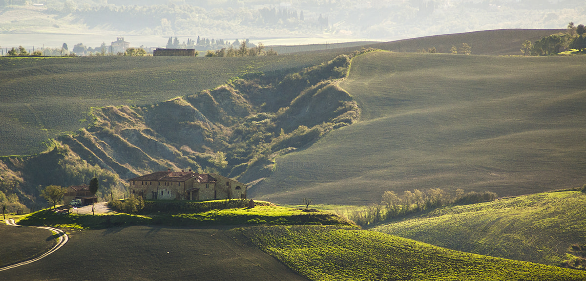 Nikon D70 + Tamron SP 70-300mm F4-5.6 Di VC USD sample photo. Tuscan landscape photography