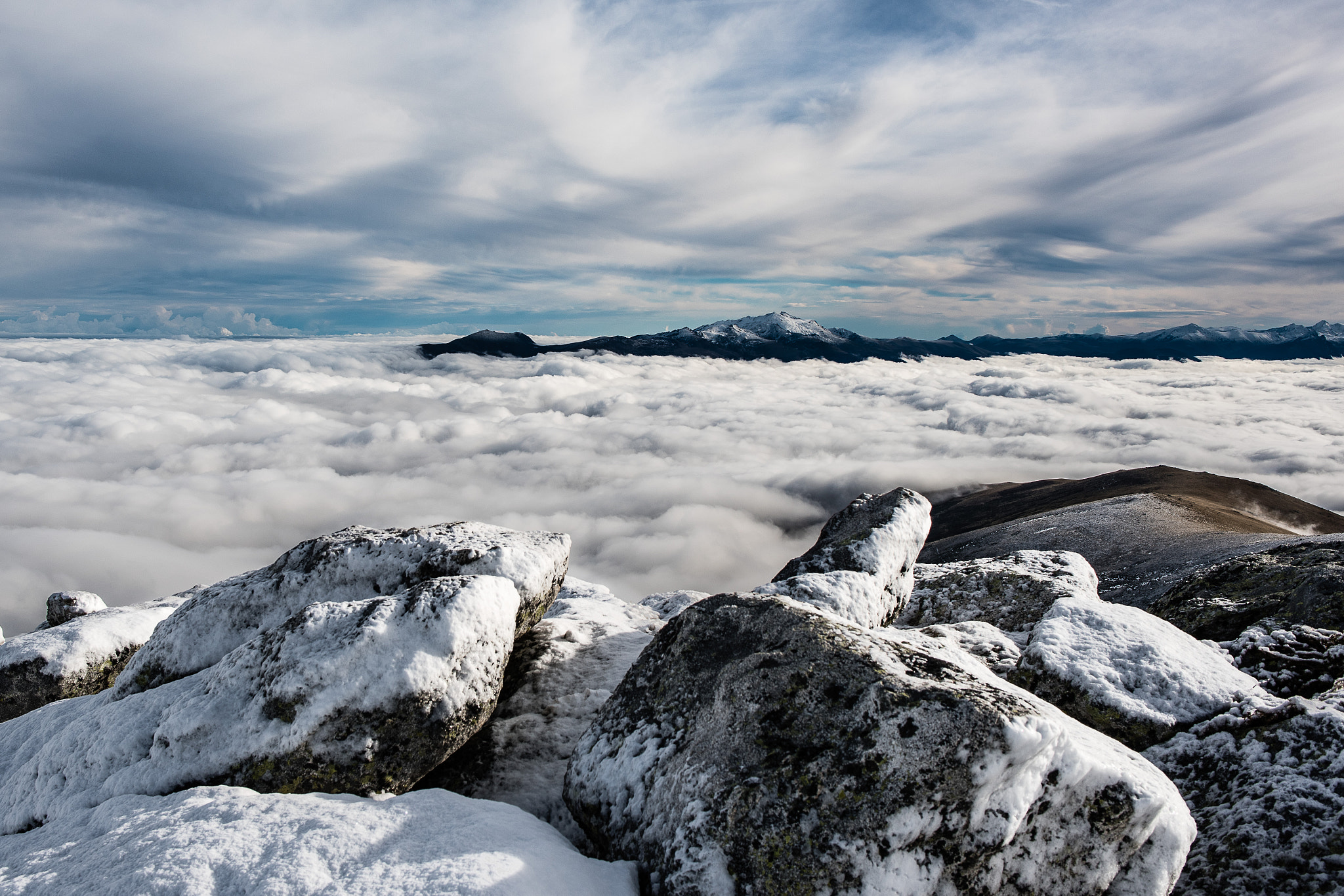 Nikon D750 + Nikon AF-S Nikkor 28mm F1.8G sample photo. On the bassibié summit photography