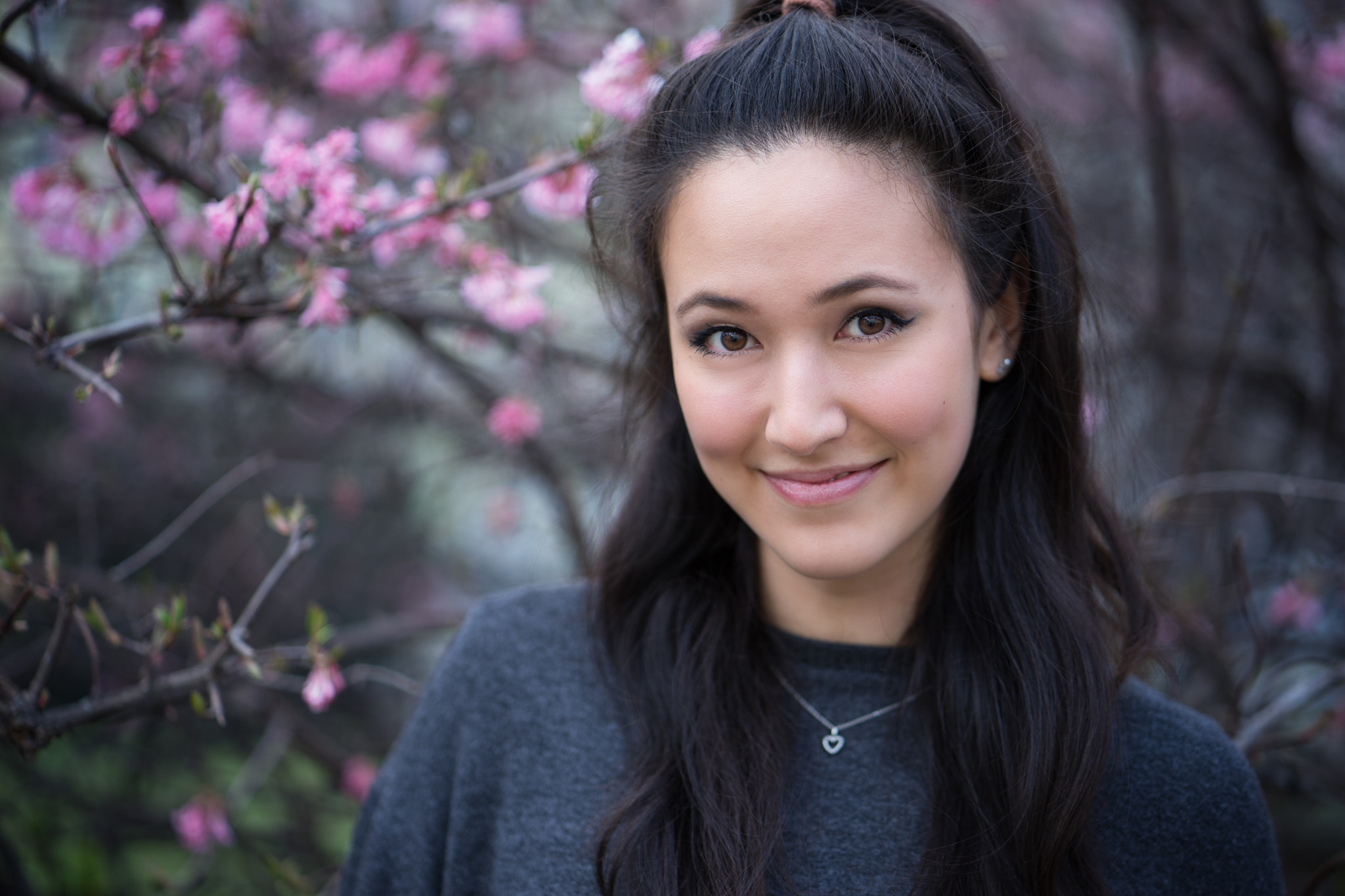 ZEISS Batis 85mm F1.8 sample photo. First spring portrait photography