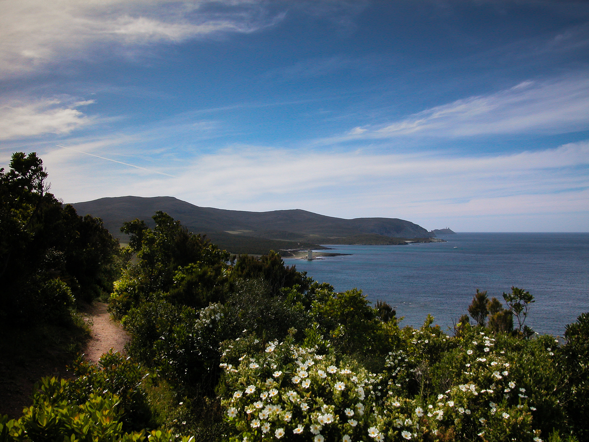 Nikon E5000 sample photo. Sentier des douaniers photography