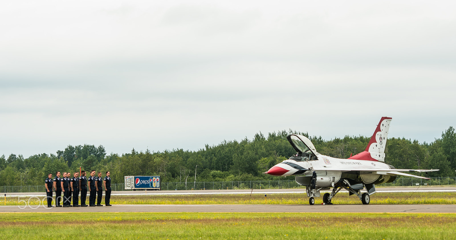 Nikon AF-S Nikkor 70-200mm F2.8G ED VR II sample photo. Duluth airshow - thunderbirds #1 photography