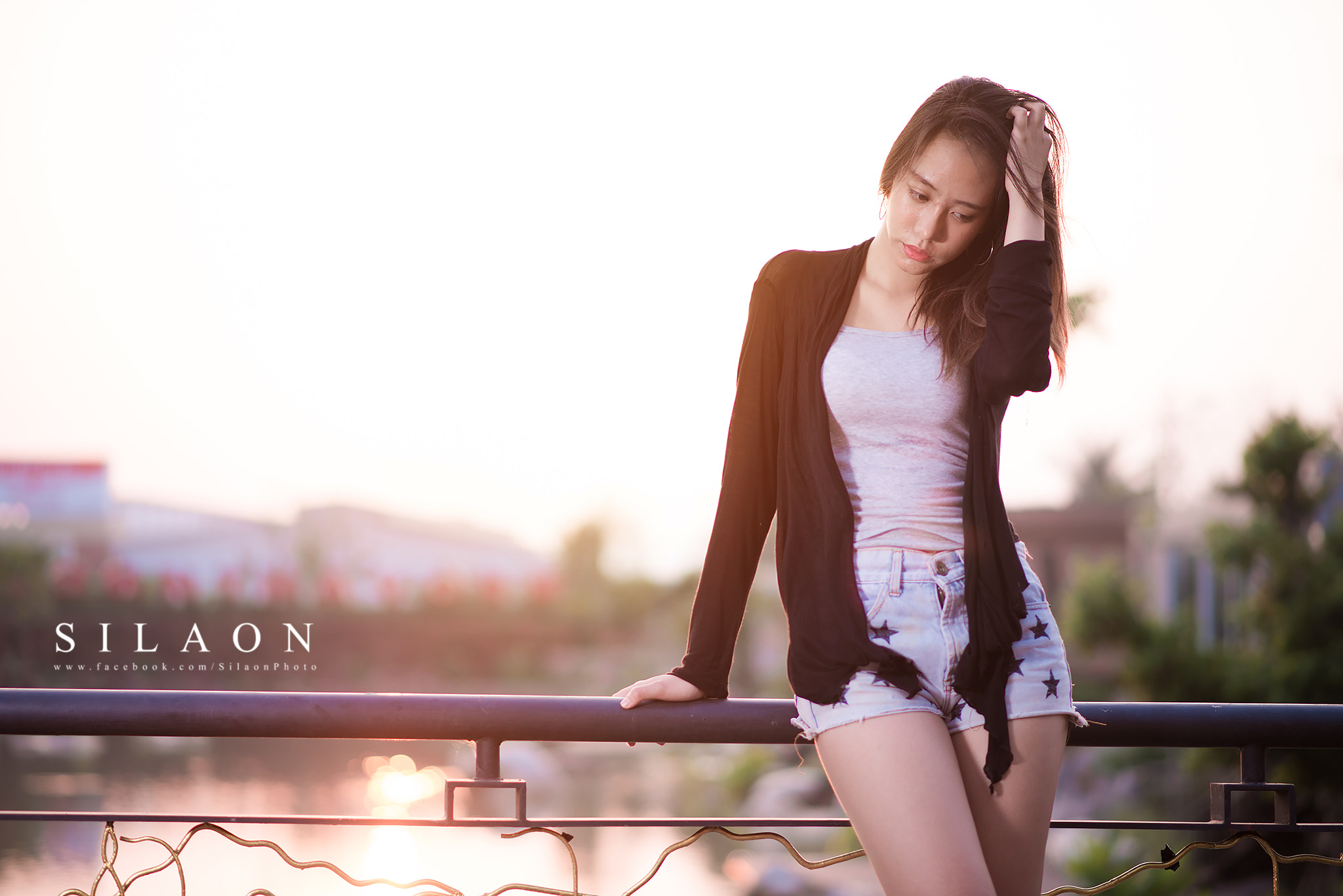 Nikon D800 + Nikon AF-S Nikkor 85mm F1.8G sample photo. ย้อนแสงกันหน่อย photography