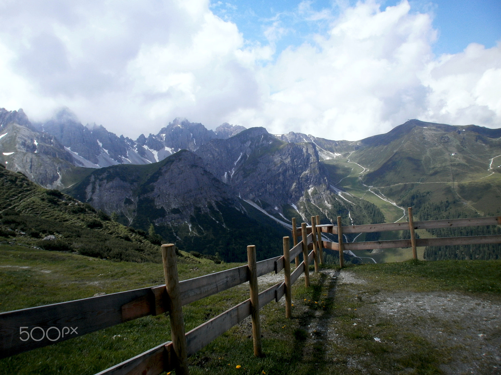 Olympus FE-4040 sample photo. Alpine panorama in summer photography