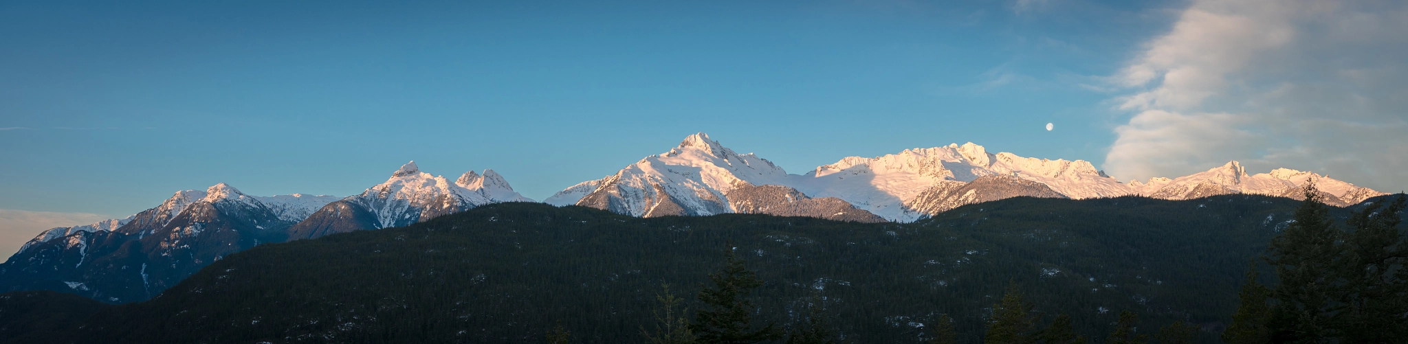 Panasonic Lumix DMC-GH4 + .64x Metabones 18-35/1.8 sample photo. Tantalus range winter panorama photography