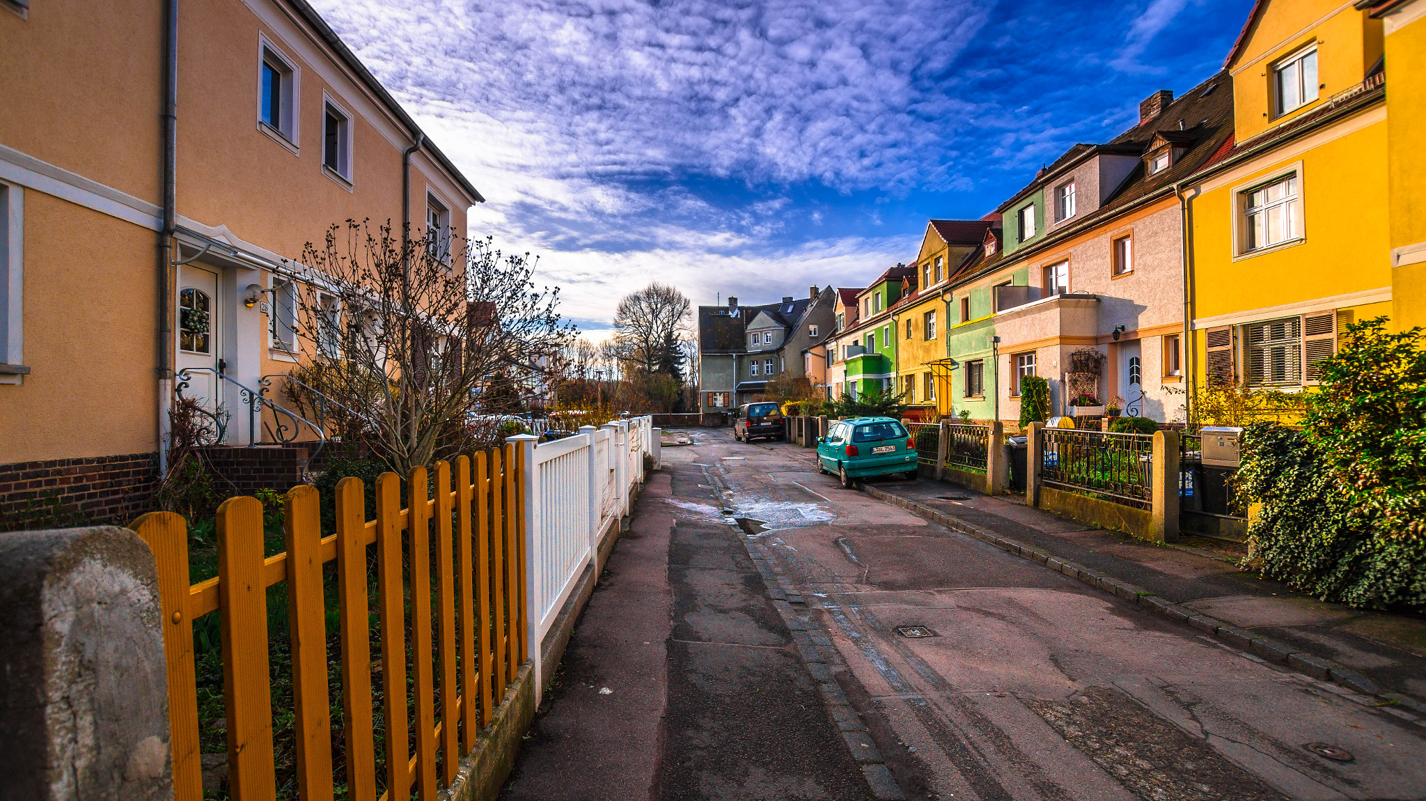 Sony SLT-A58 + Sigma 10-20mm F3.5 EX DC HSM sample photo. Spring streets photography