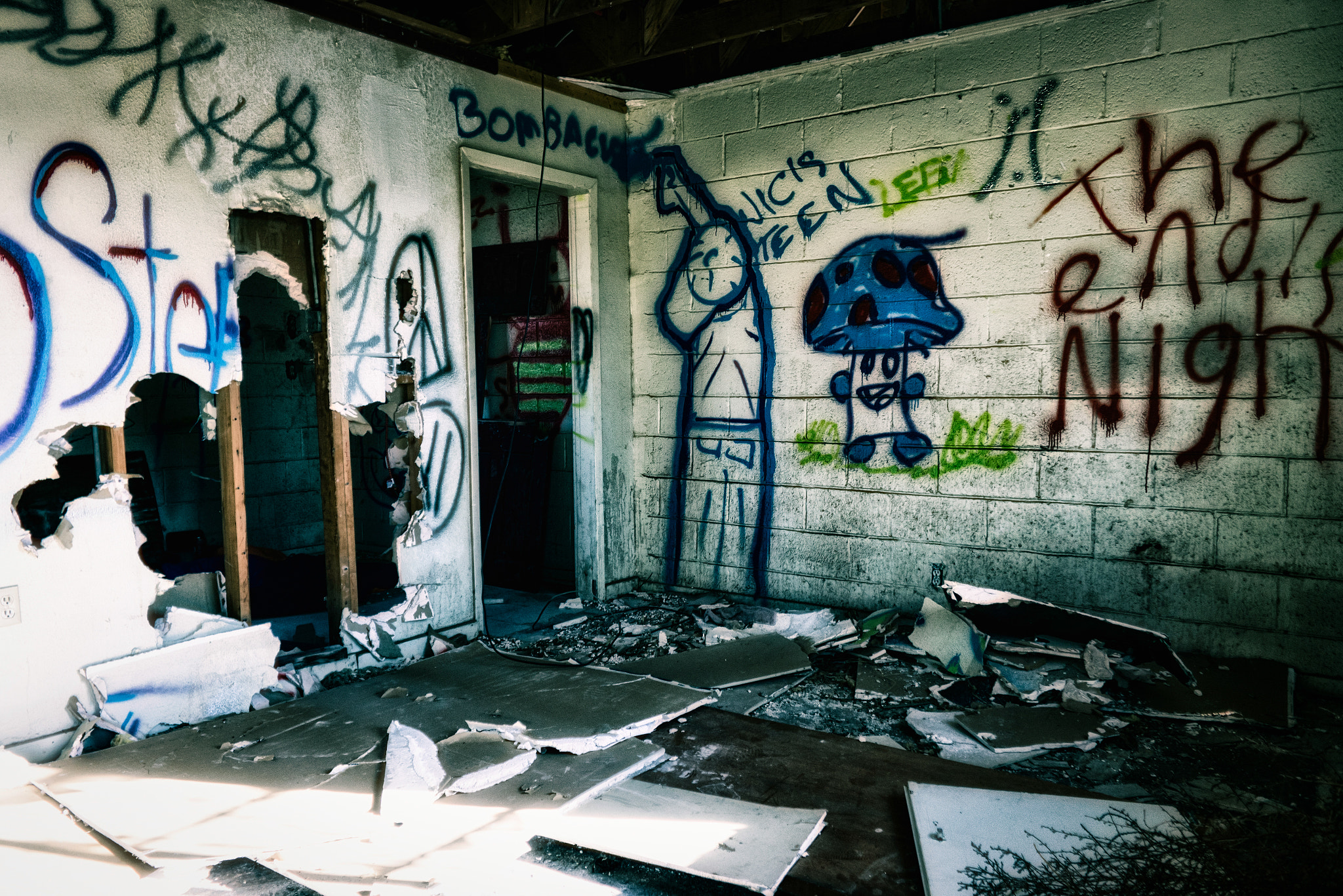 Samsung NX mini sample photo. I like what you have done with the place photography