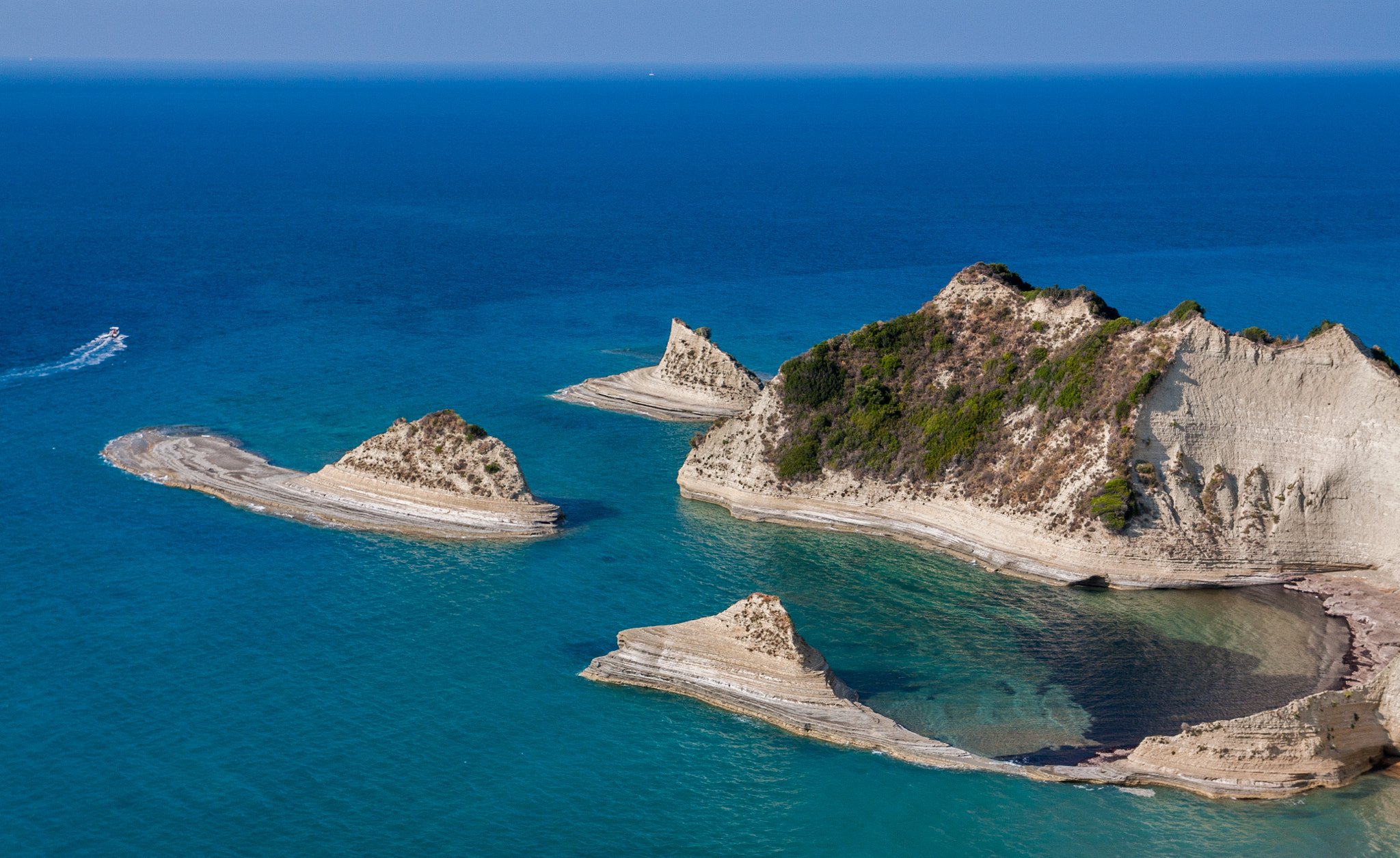 Tamron SP AF 17-50mm F2.8 XR Di II LD Aspherical (IF) sample photo. Corfu island photography