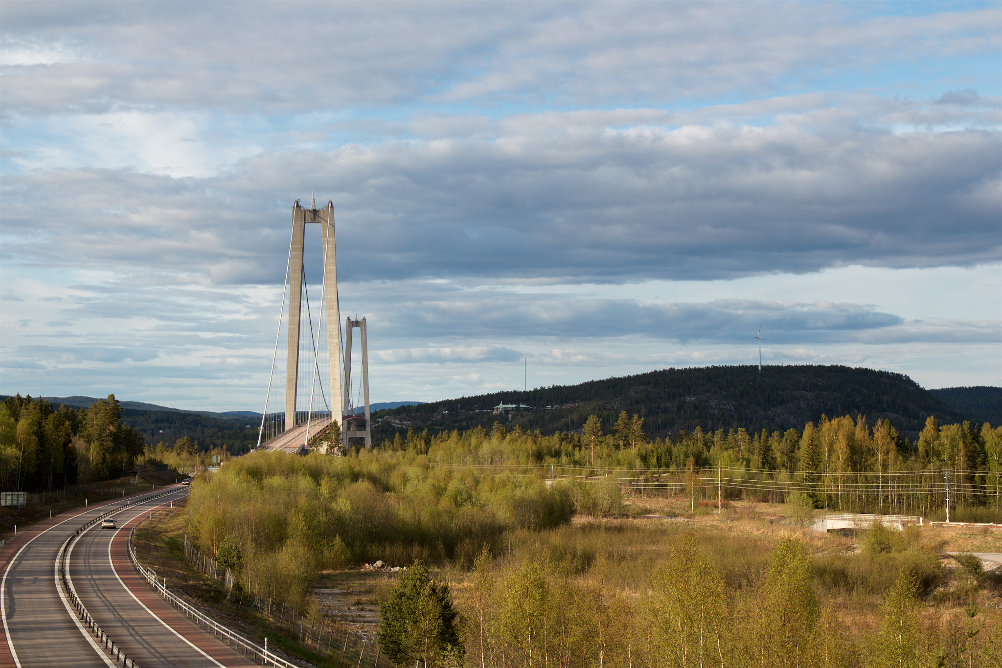 Canon EF-S 17-55mm F2.8 IS USM sample photo. The bridge photography