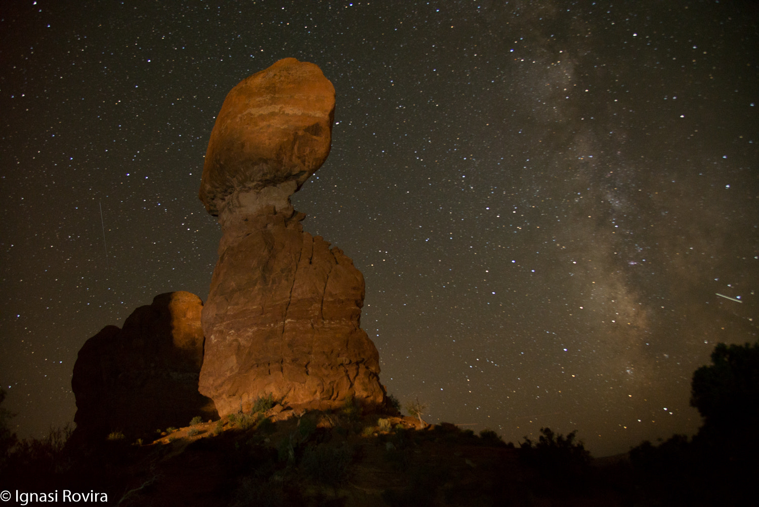 Nikon AF-S Nikkor 24-120mm F4G ED VR sample photo. Balanced rock, arches national park, utah, eeuu photography