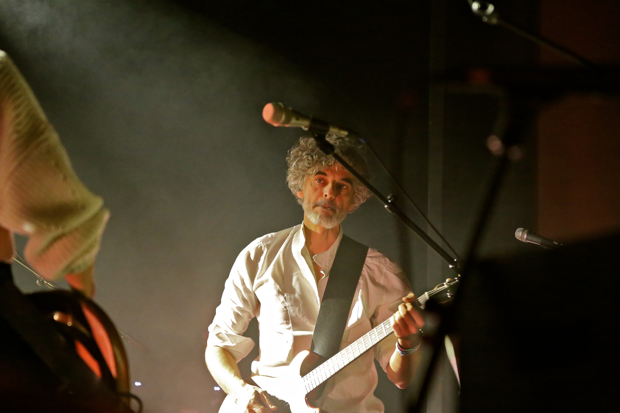 Canon EF 28-135mm F3.5-5.6 IS USM sample photo. Blonde redhead @ columbia theater photography