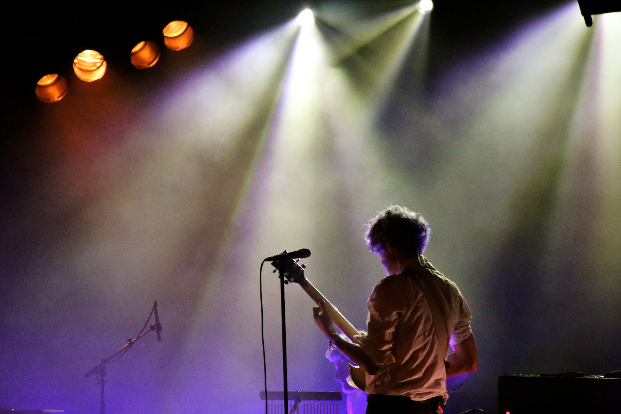 Canon EF 75-300mm f/4-5.6 USM sample photo. Blonde redhead @ columbia theater photography