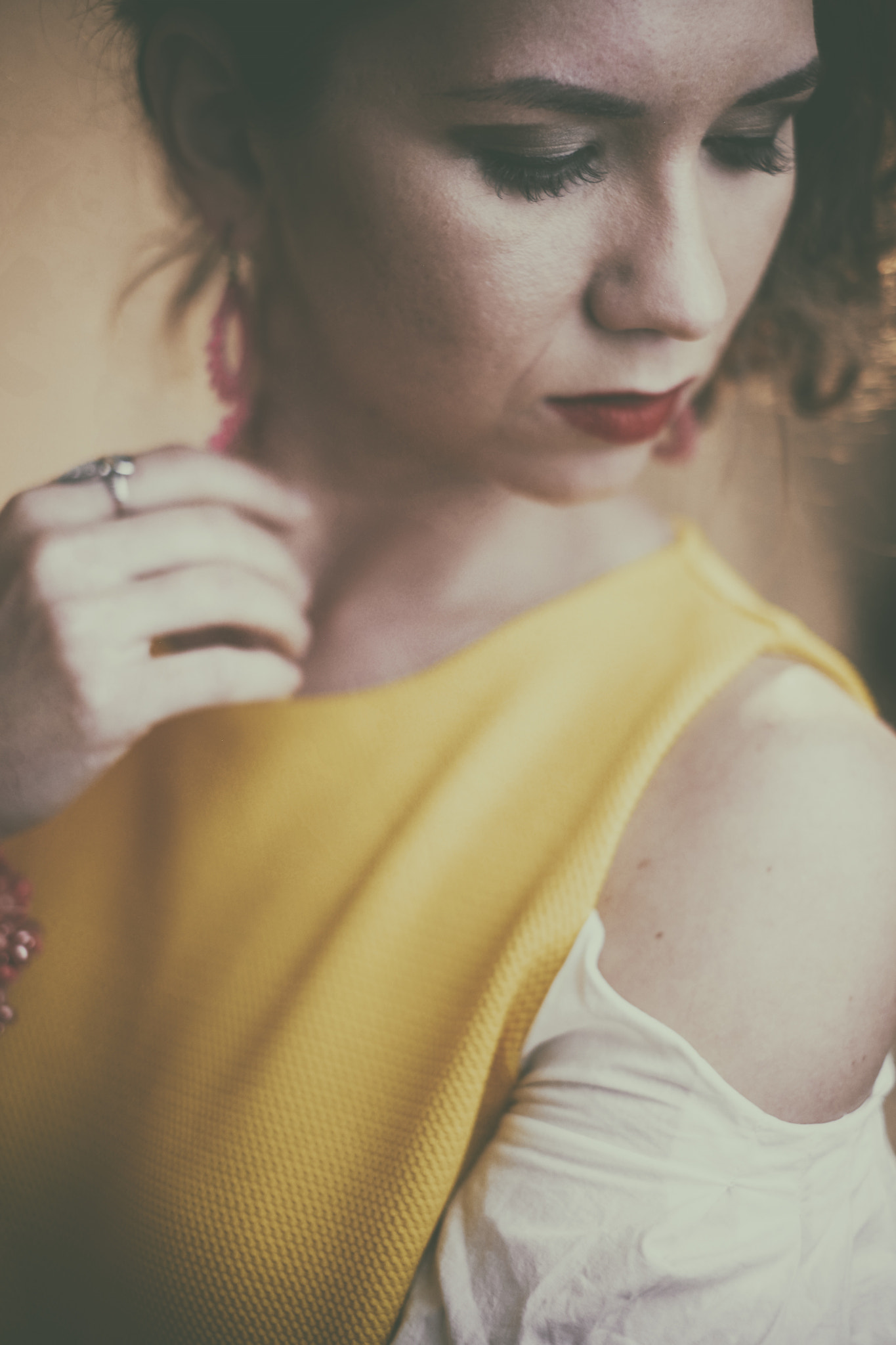 Fujifilm X-T1 + Fujifilm XF 35mm F1.4 R sample photo. Intimacy photography