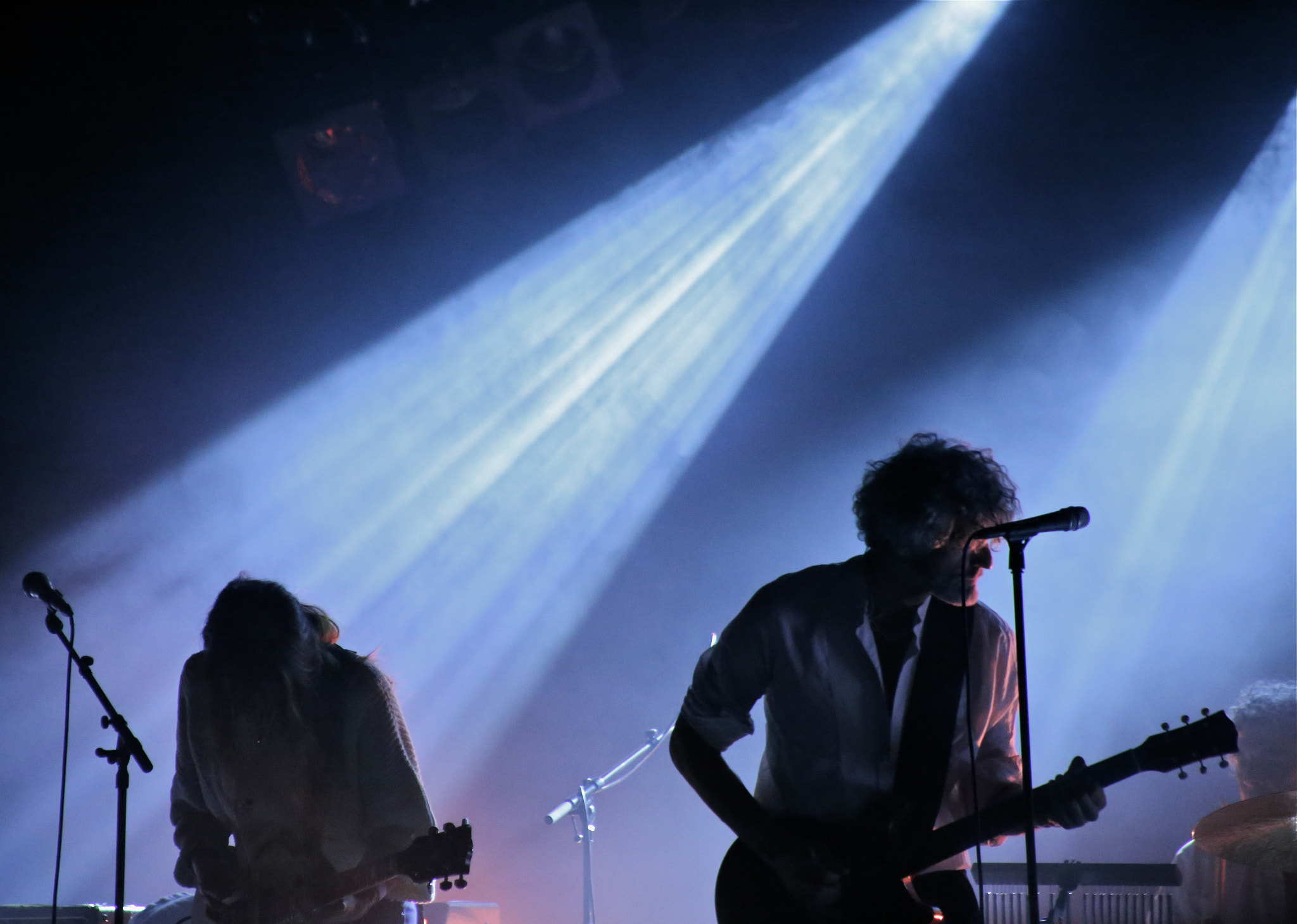 Canon EF 75-300mm f/4-5.6 USM sample photo. Blonde redhead @ columbia theater photography