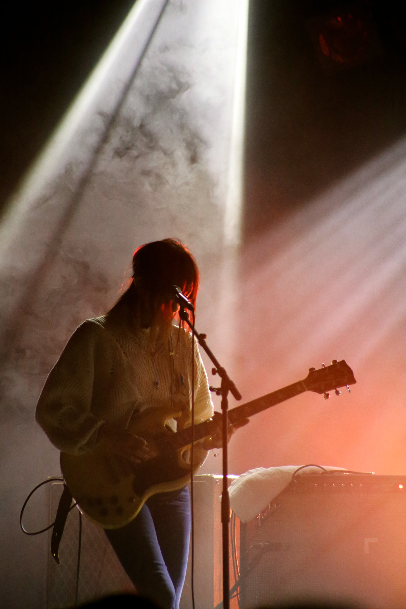 Canon EF 75-300mm f/4-5.6 USM sample photo. Blonde redhead @ columbia theater photography