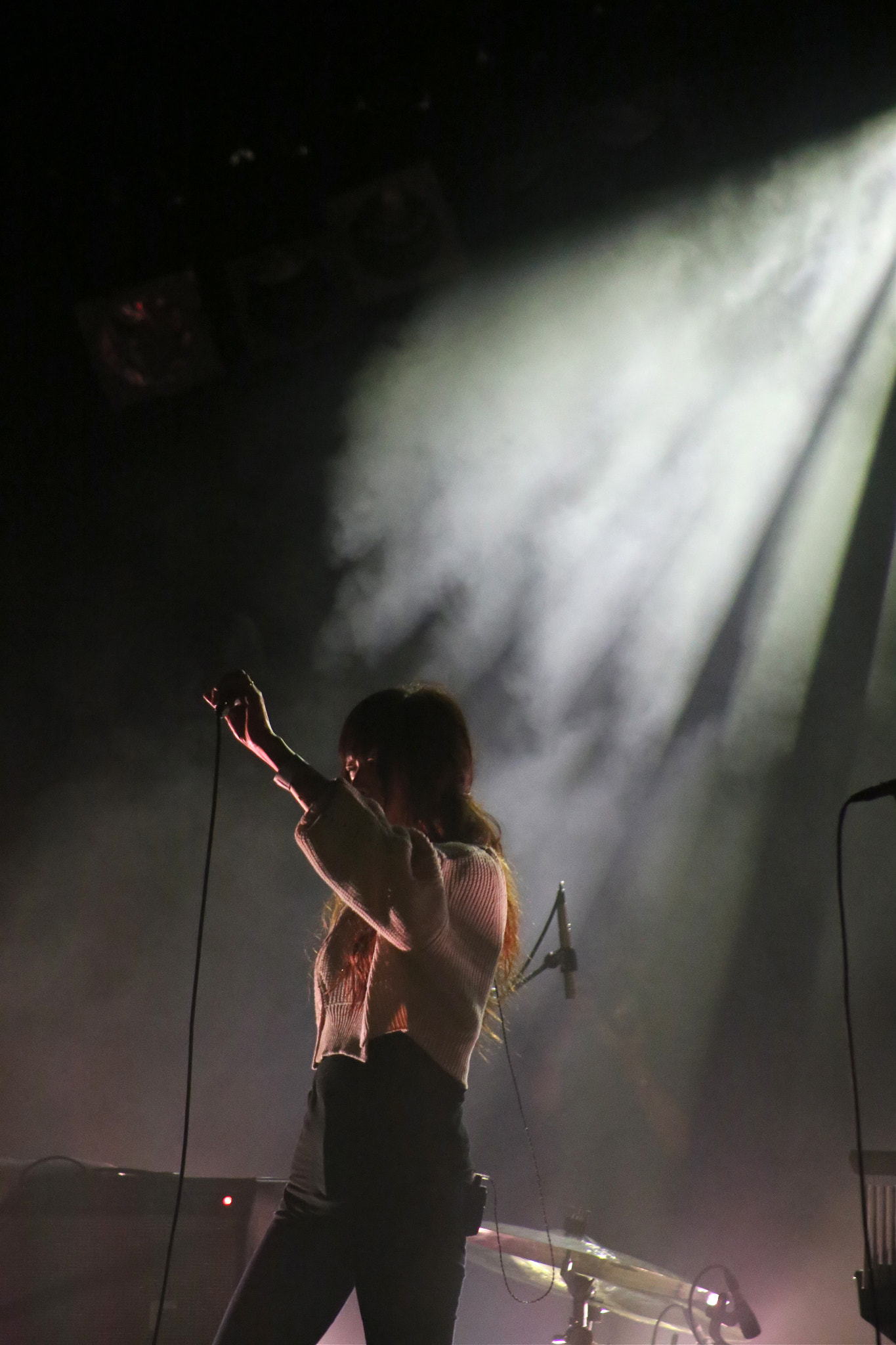 Canon EF 75-300mm f/4-5.6 USM sample photo. Blonde redhead @ columbia theater photography