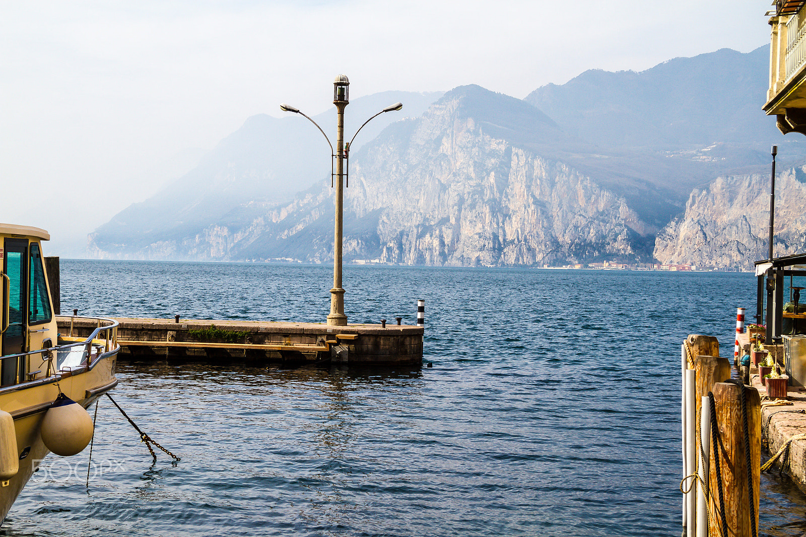 Canon EF-S 17-85mm F4-5.6 IS USM sample photo. Lake view in malcesine photography