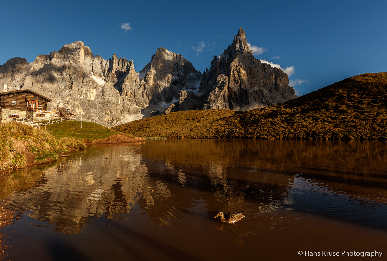 Canon EOS 5DS R + Canon EF 11-24mm F4L USM sample photo. The pond photography