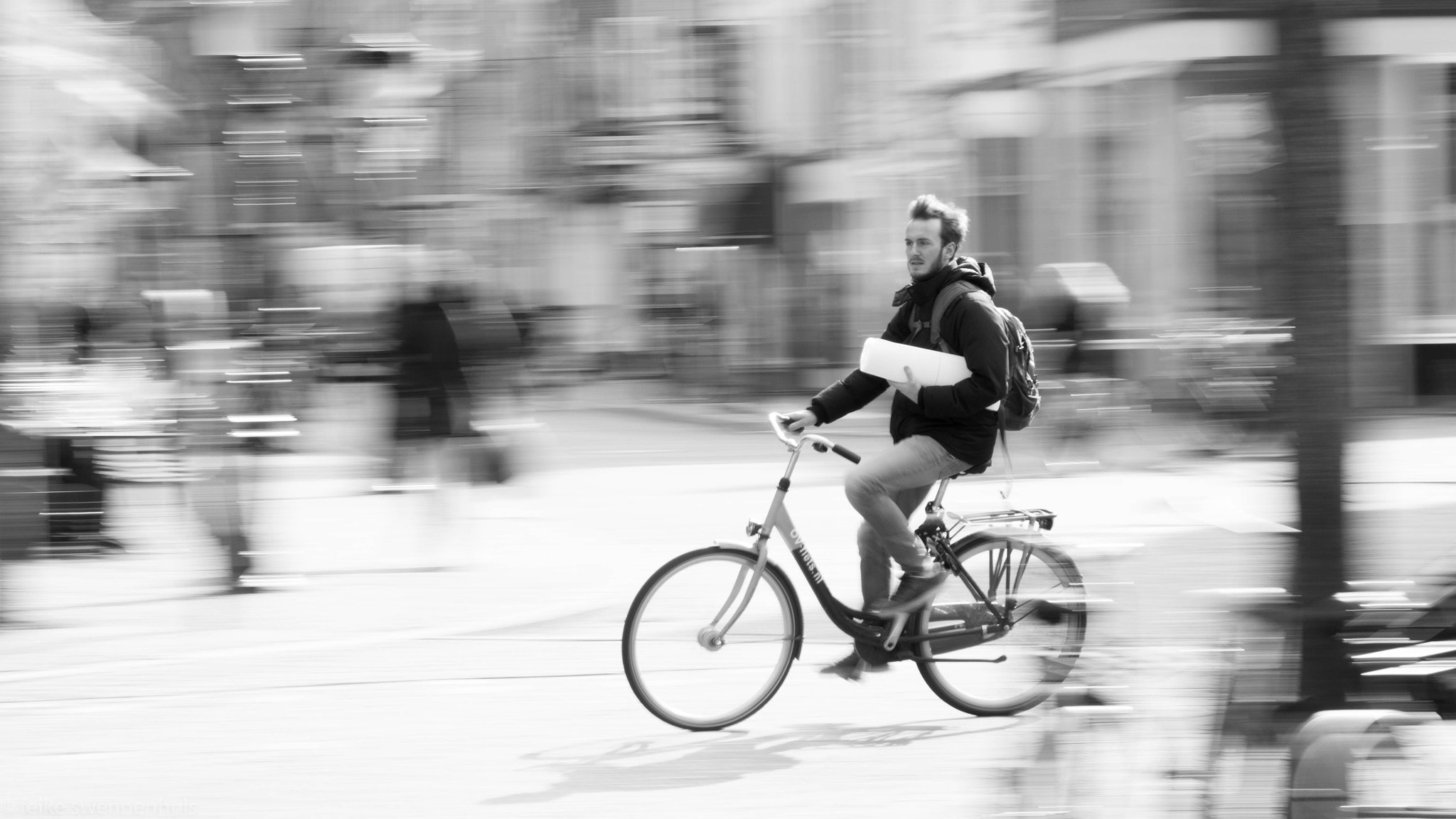 Nikon AF-S Nikkor 24-70mm F2.8E ED VR sample photo. Bikes in utrecht photography