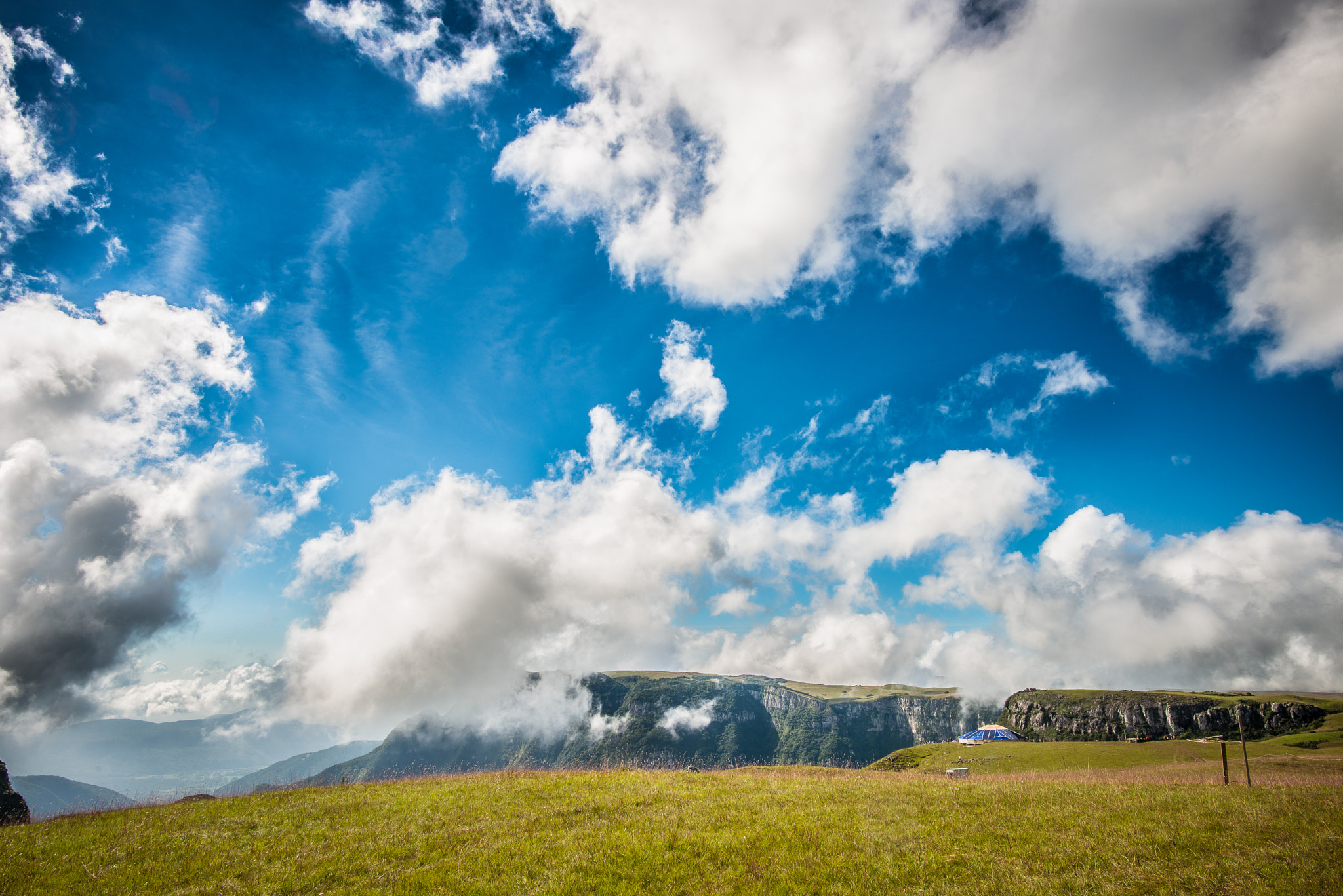 Nikon D800 + Nikon AF-S Nikkor 20mm F1.8G ED sample photo. Above the canyons 03 photography