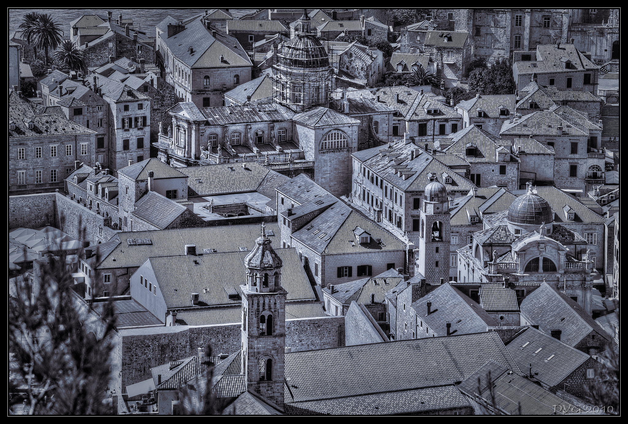 Nikon D5000 sample photo. Roofs in dubrovnik photography