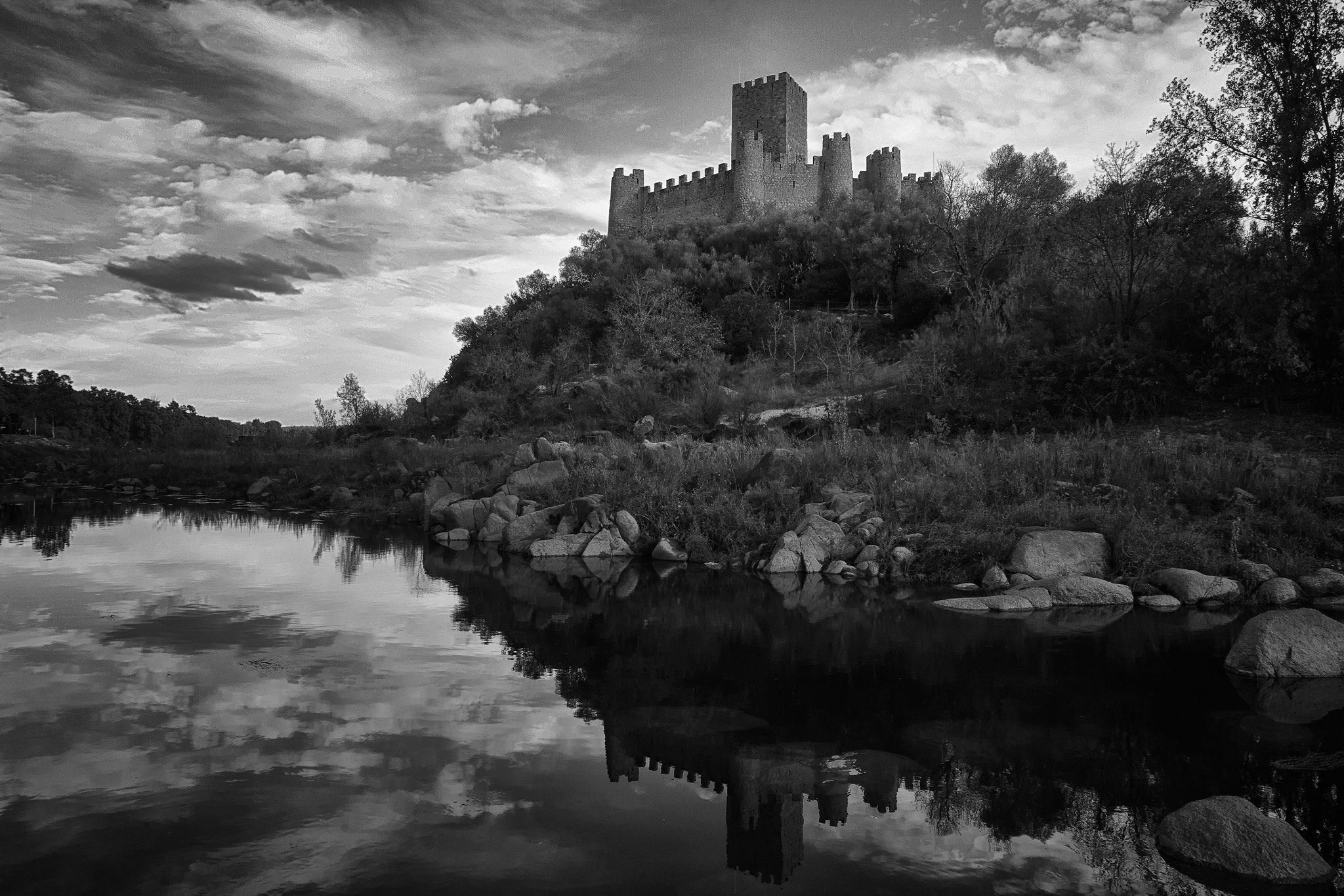 Sigma 24-60mm f/2.8 EX DG sample photo. Castelo de almourol photography