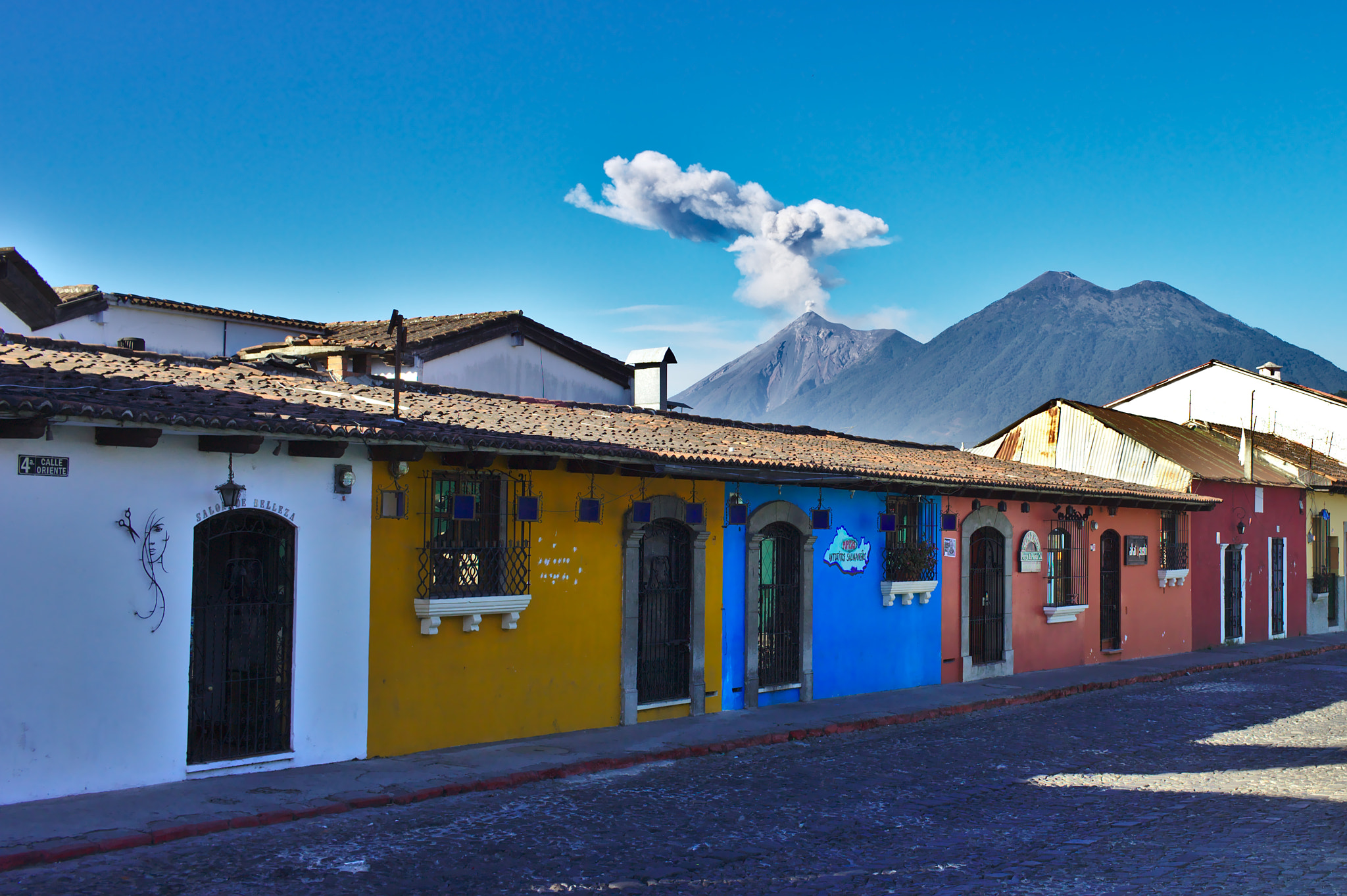 Canon EF-S 24mm F2.8 STM sample photo. Antigua & fuego photography