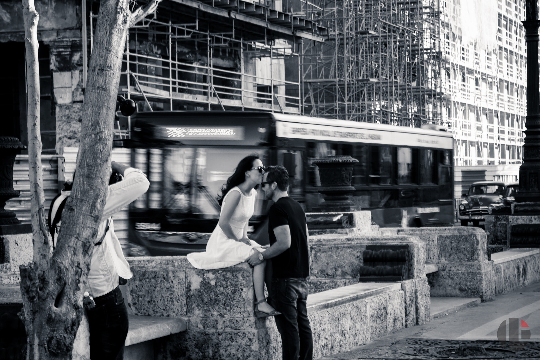 Canon EOS 7D + Canon EF 24-70mm F2.8L USM sample photo. Love en la habana photography
