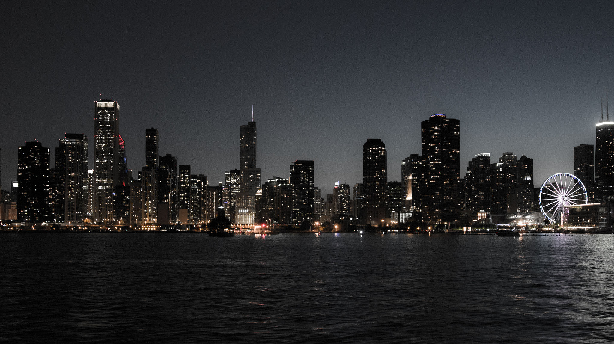 Canon EOS 70D + Canon EF 24-70mm F2.8L II USM sample photo. Chicago skyline photography