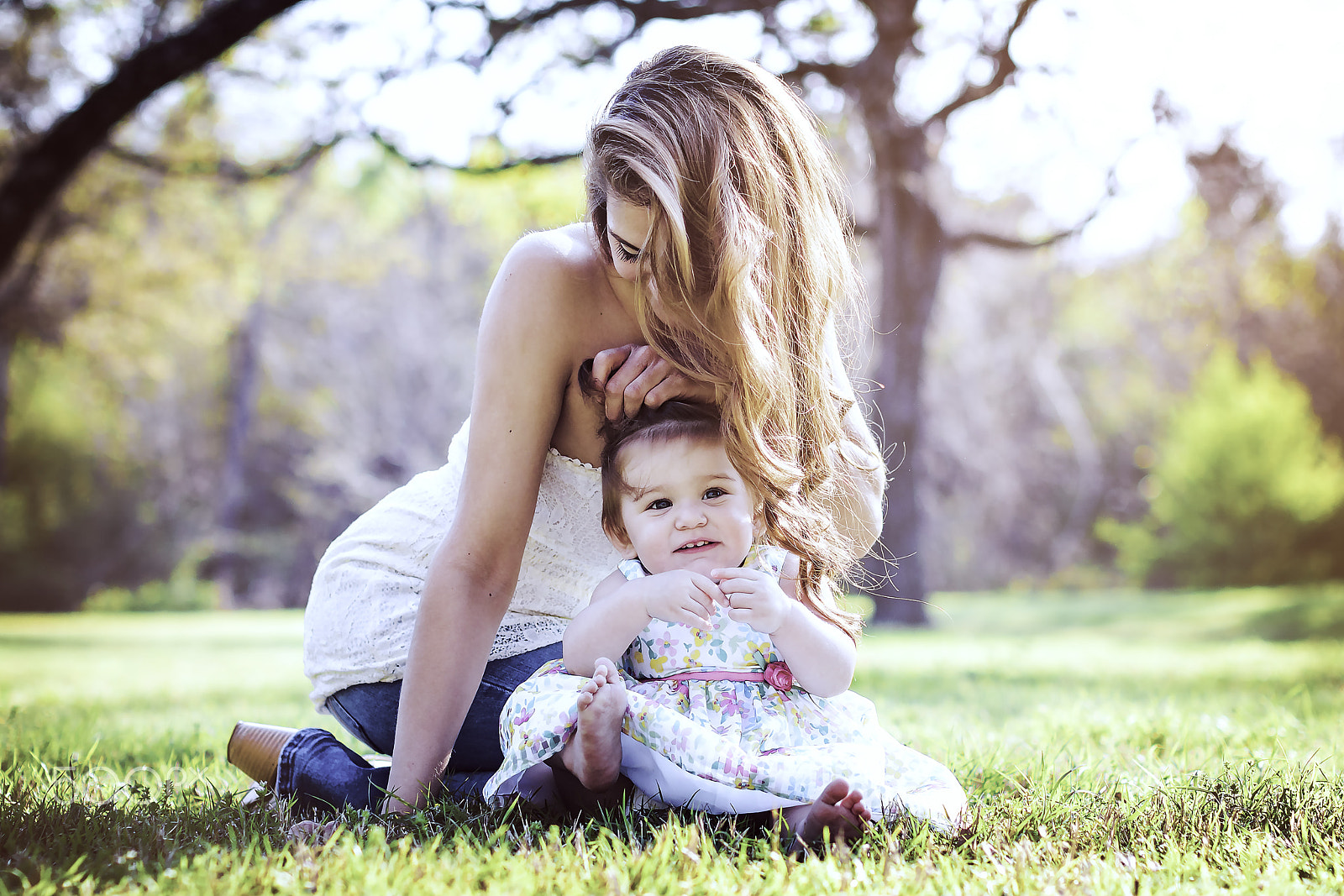 Canon EOS 7D Mark II + Canon EF 50mm F1.2L USM sample photo. Motherhood photography