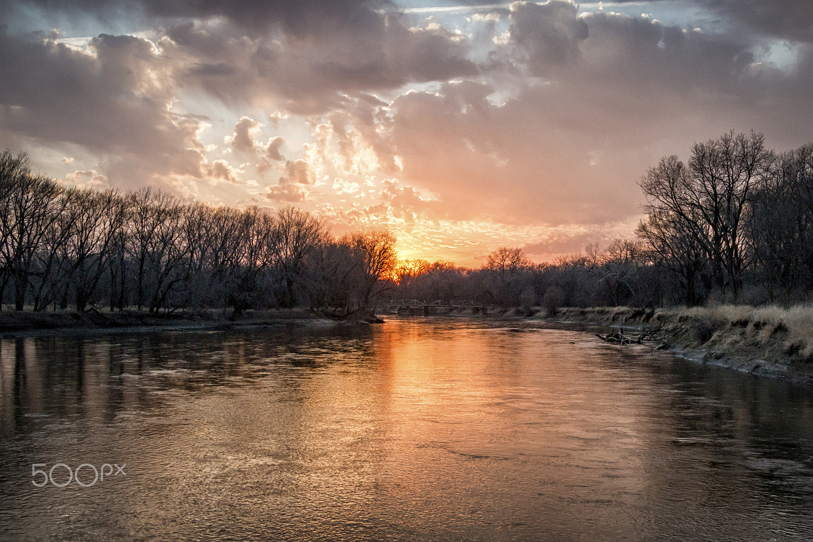 Canon EOS 70D + Canon EF-S 17-85mm F4-5.6 IS USM sample photo. "raccoon river sunset" photography