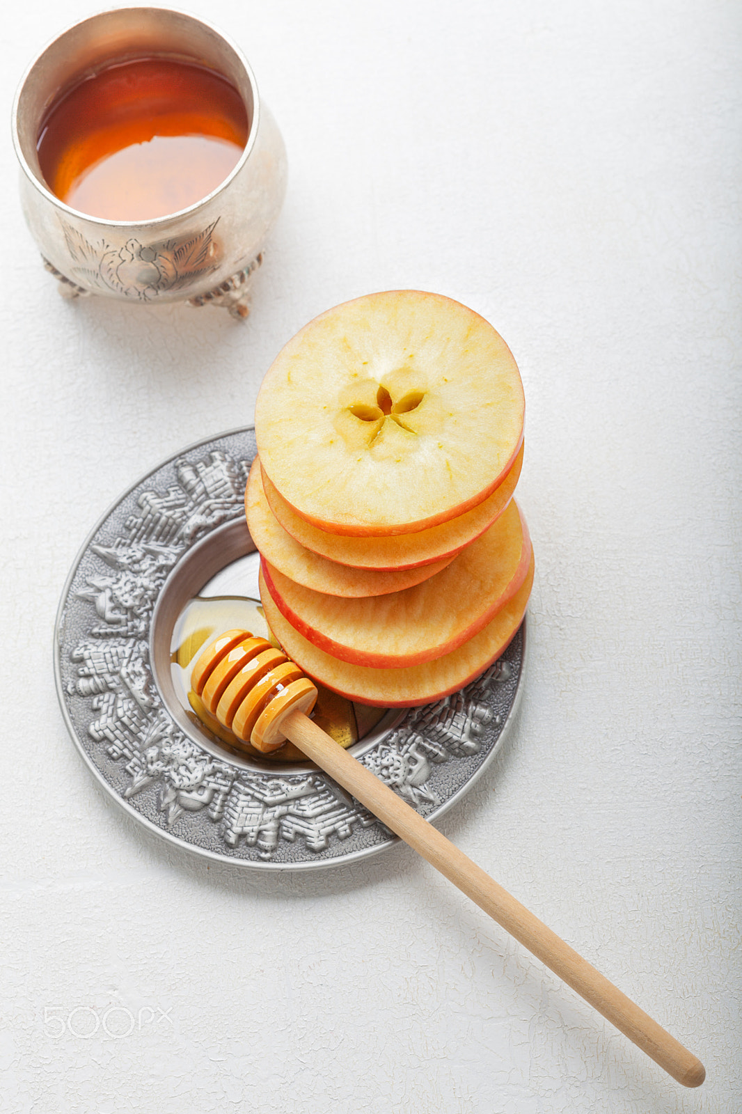 Canon EF 100mm F2.8 Macro USM sample photo. Honey and apples for rosh hashanah photography