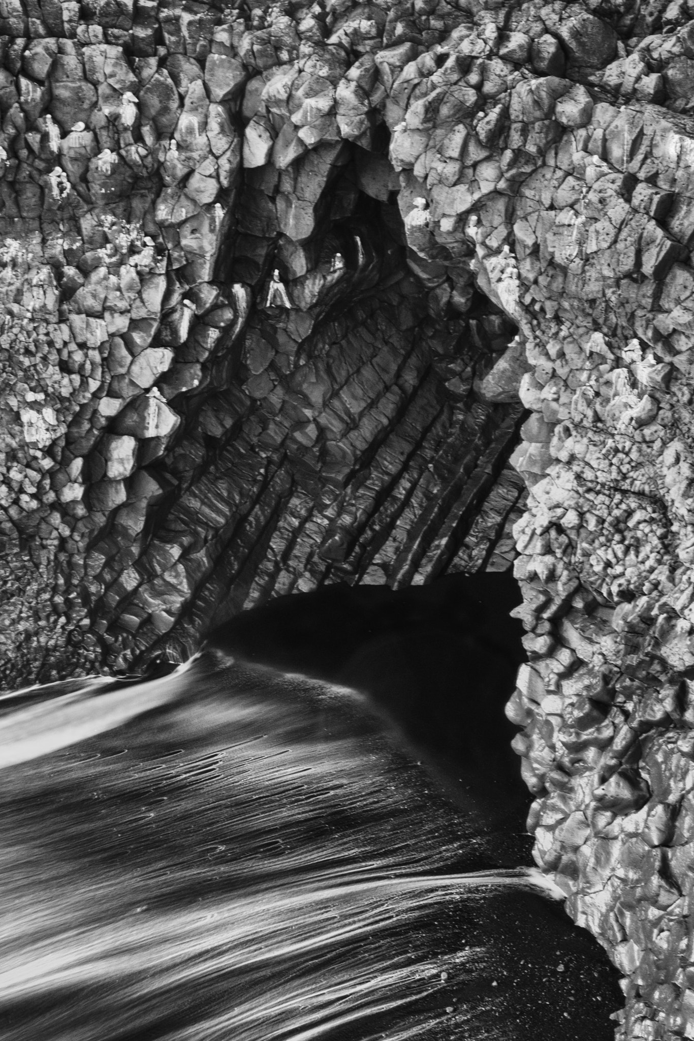 Nikon D7200 sample photo. Grotto with waves photography