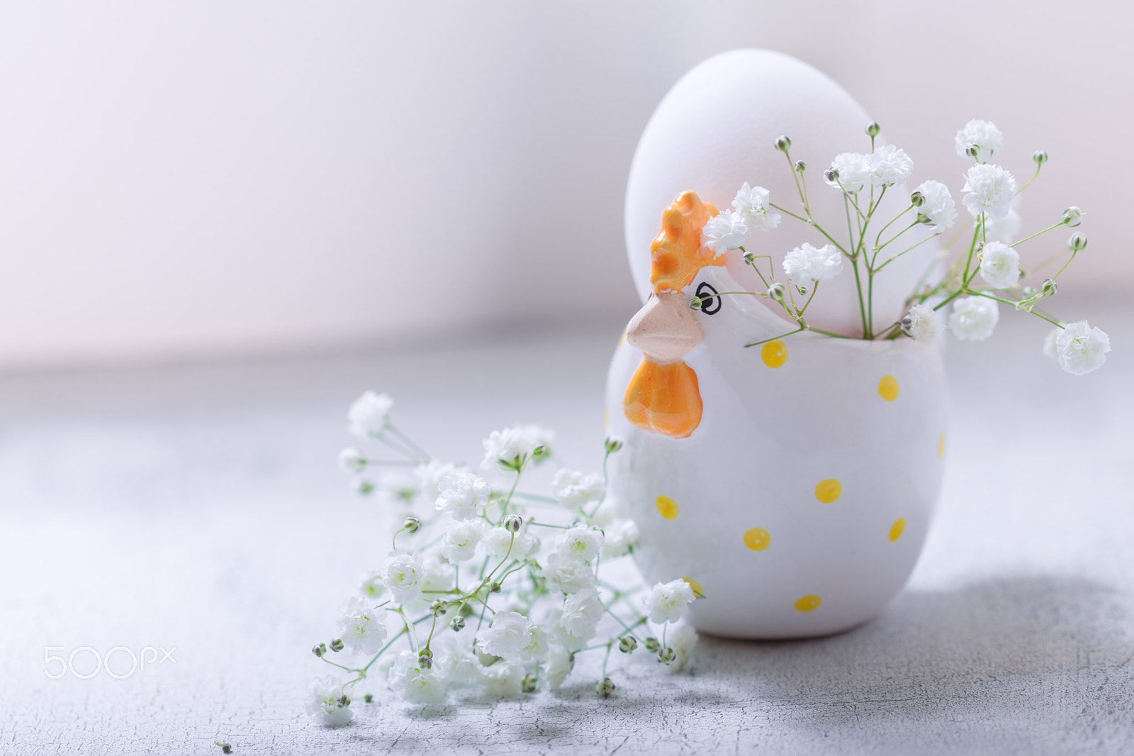 Canon EOS 5D Mark II sample photo. Egg with flowers on a white background. easter symbols. photography