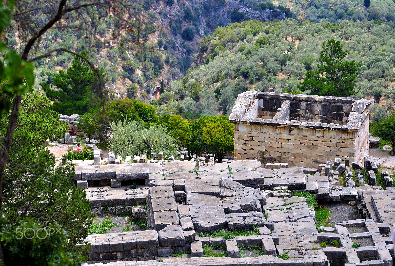 Nikon D90 + Tamron SP 70-300mm F4-5.6 Di VC USD sample photo. Delphi ruins in greece photography