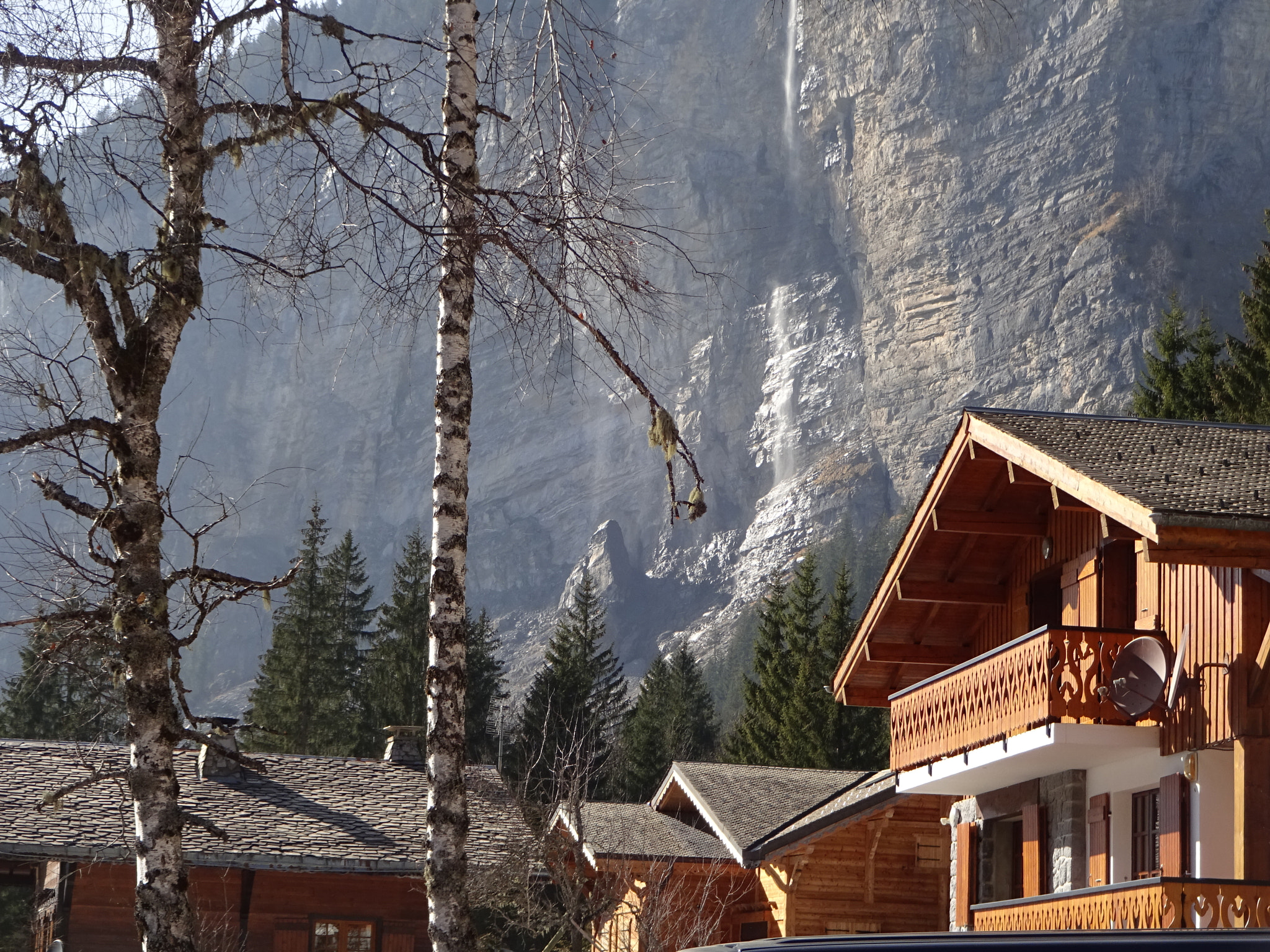 Sony Cyber-shot DSC-WX220 sample photo. Cliffs and melting snow = waterfalls photography