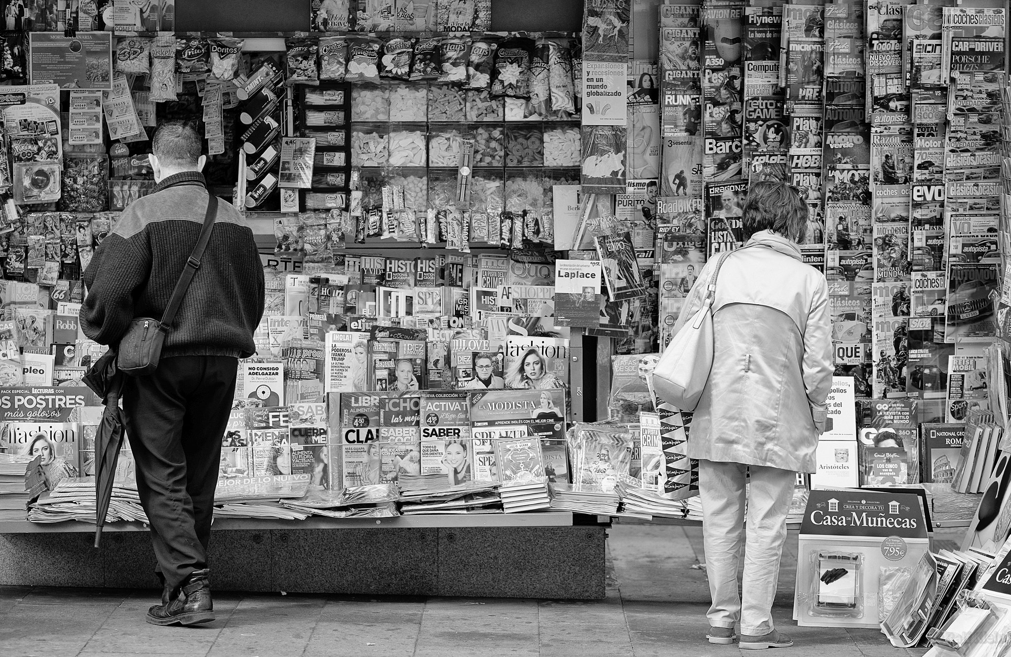 Fujifilm XF 90mm F2 R LM WR sample photo. Old news photography