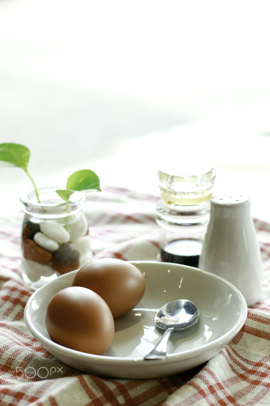 Canon EOS 80D + Canon EF 50mm F1.4 USM sample photo. Half boiled egg photography